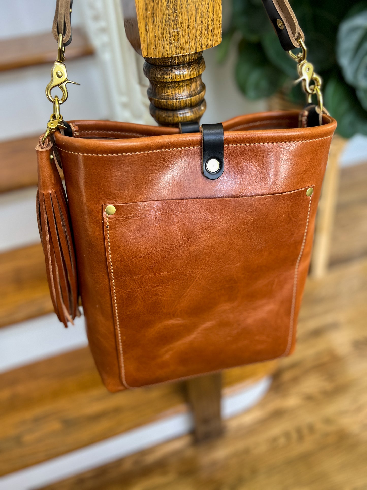 Bennett Bucket in Full Grain Toffee Vegetable Tanned Leather
