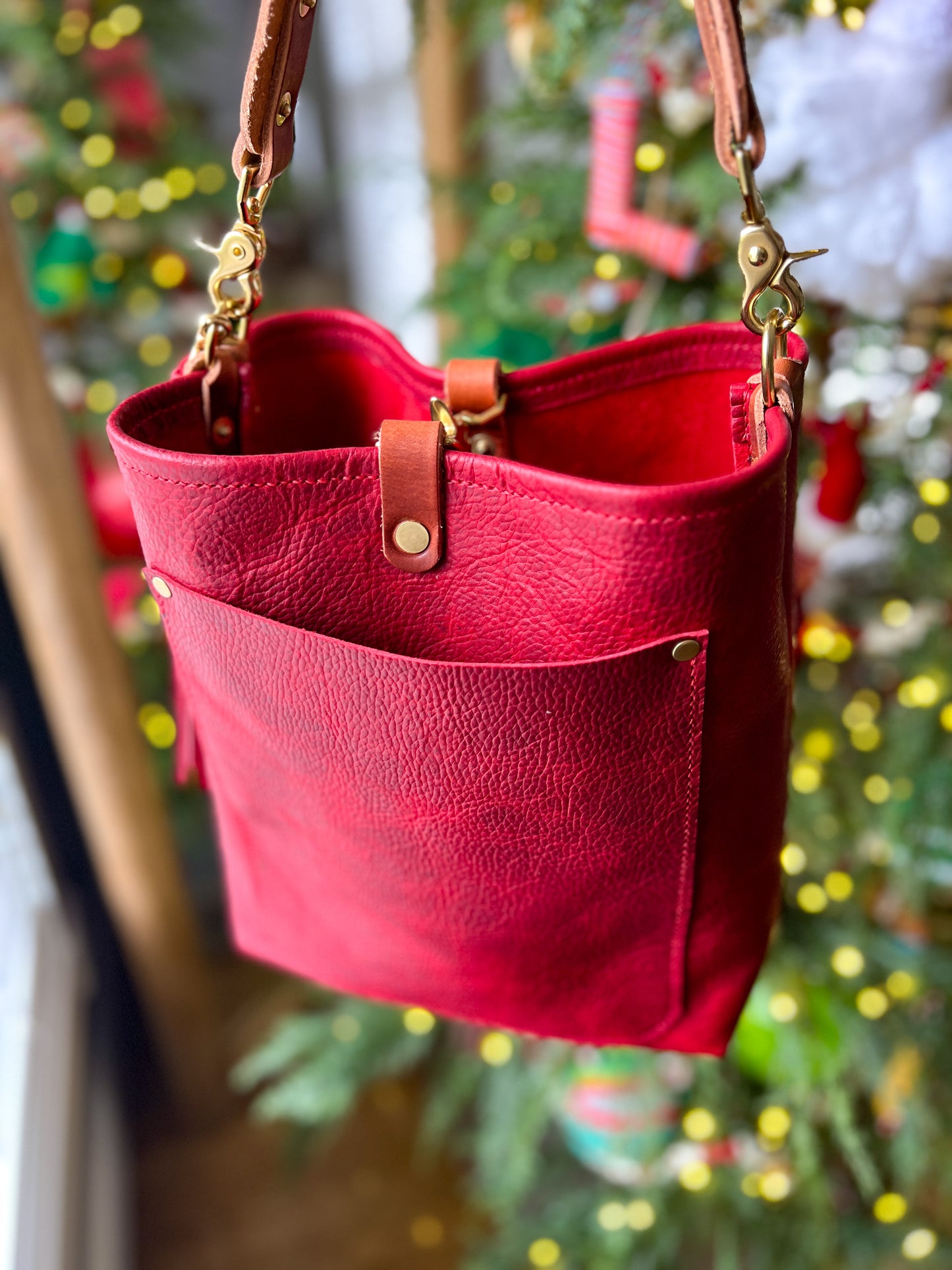Bennett Bucket in Full Grain Cranberry Leather