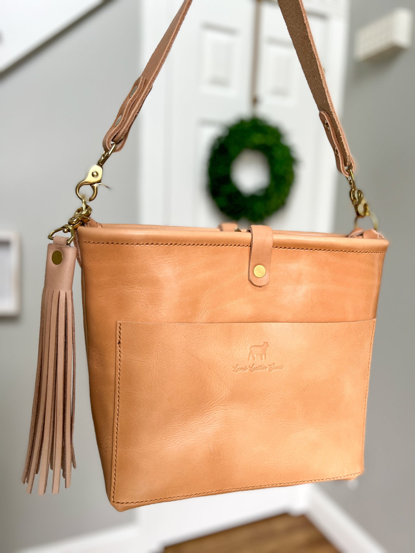 Bennett “shorty” Bucket in Natural Vachetta full Grain Leather