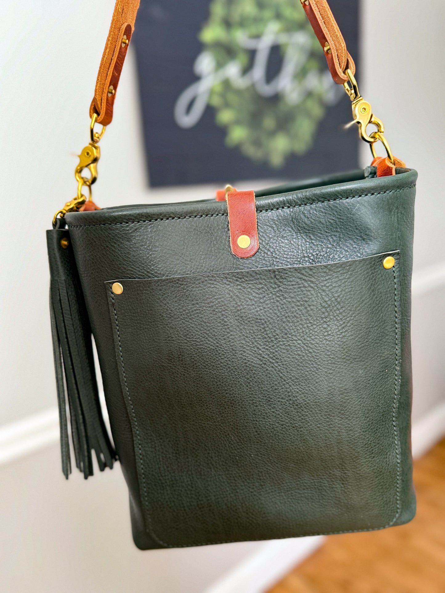Bennett Bucket in Evergreen Vachetta