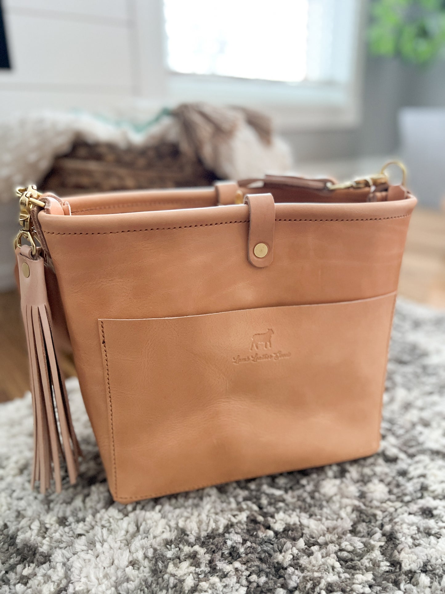Bennett “shorty” Bucket in Natural Vachetta full Grain Leather