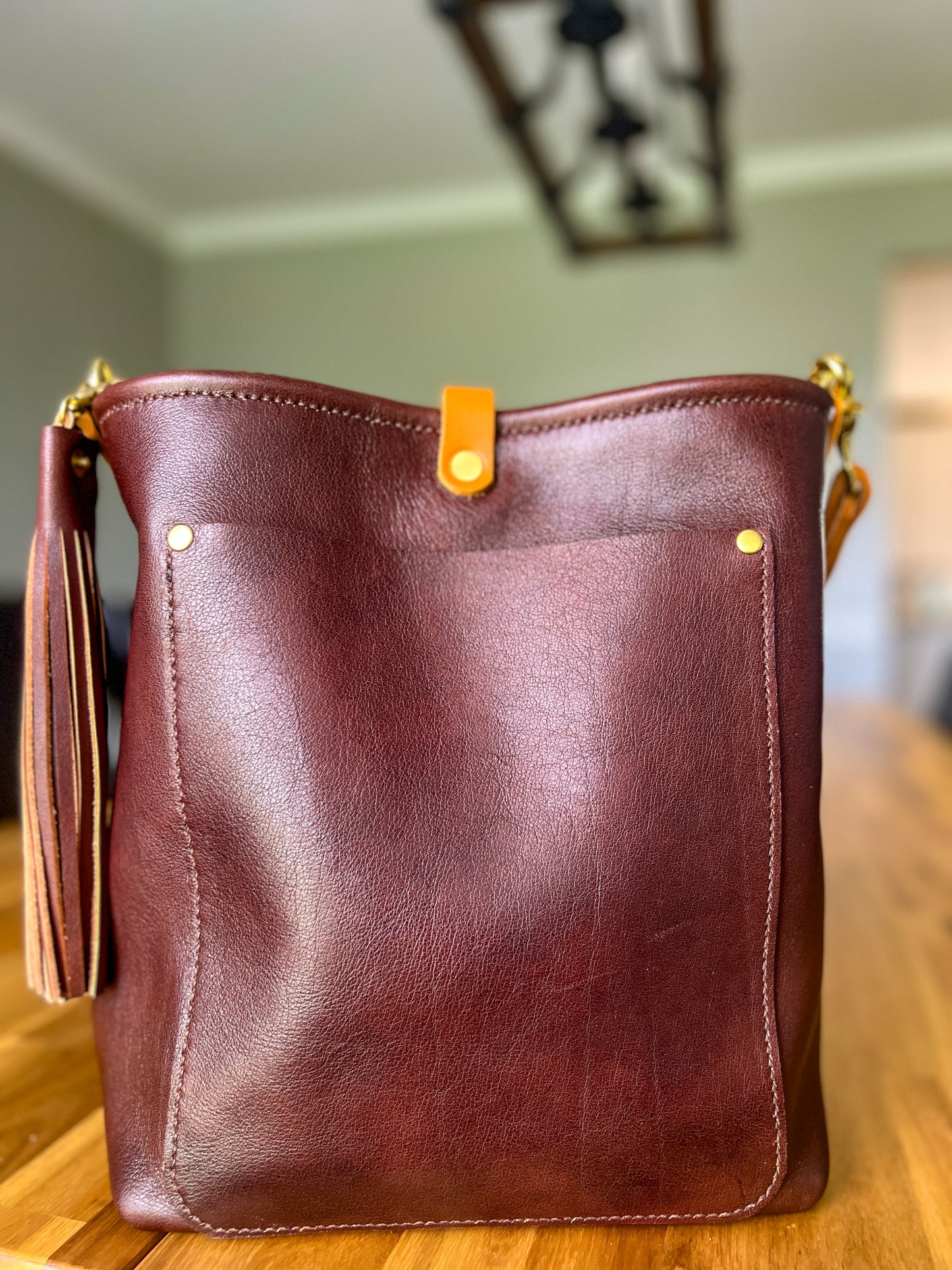 Bennett Bucket in Luxe Horween