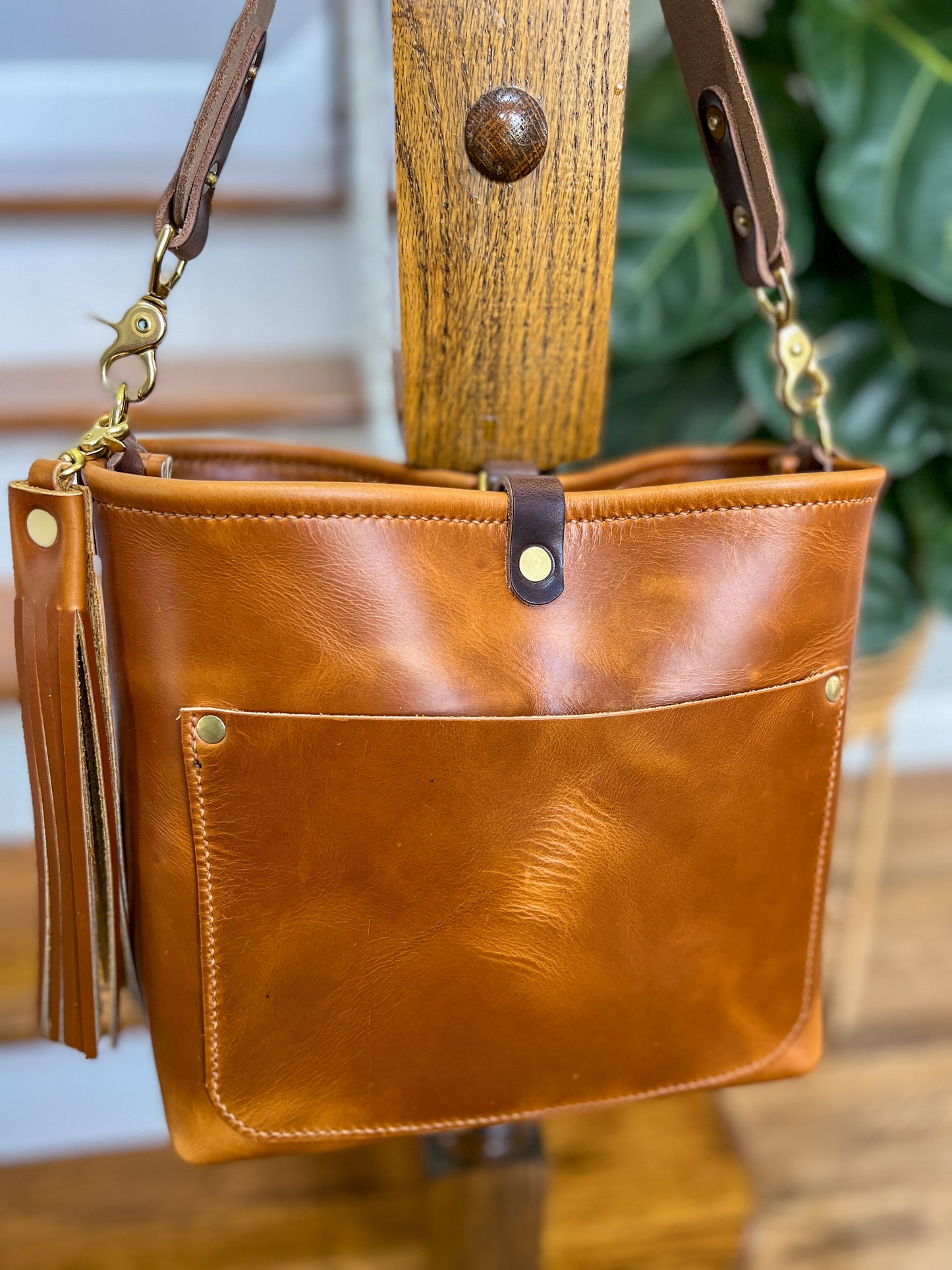 Bennett “shorty” Bucket in Horween Butterscotch