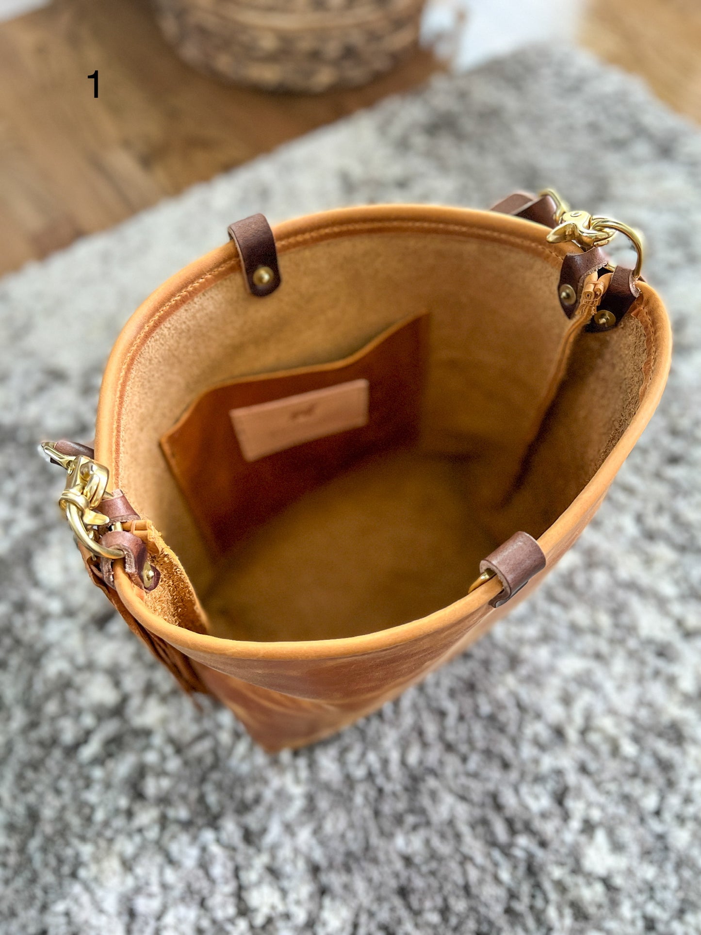 #1 Hobo Bucket in Sedona Full Grain Leather