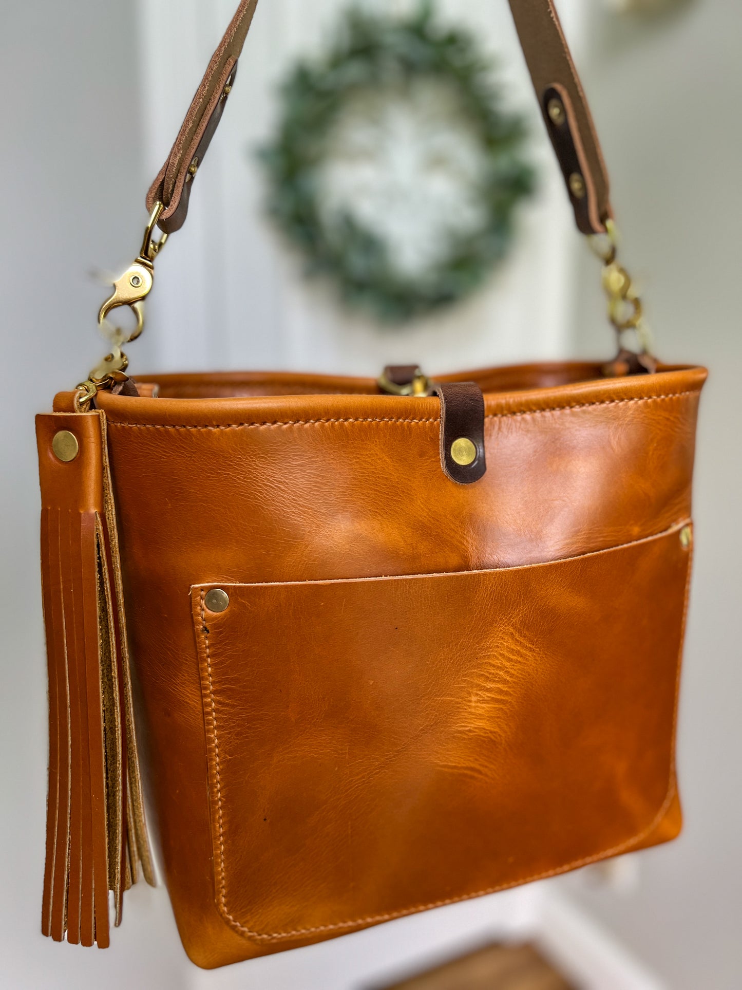 Bennett “shorty” Bucket in Horween Butterscotch