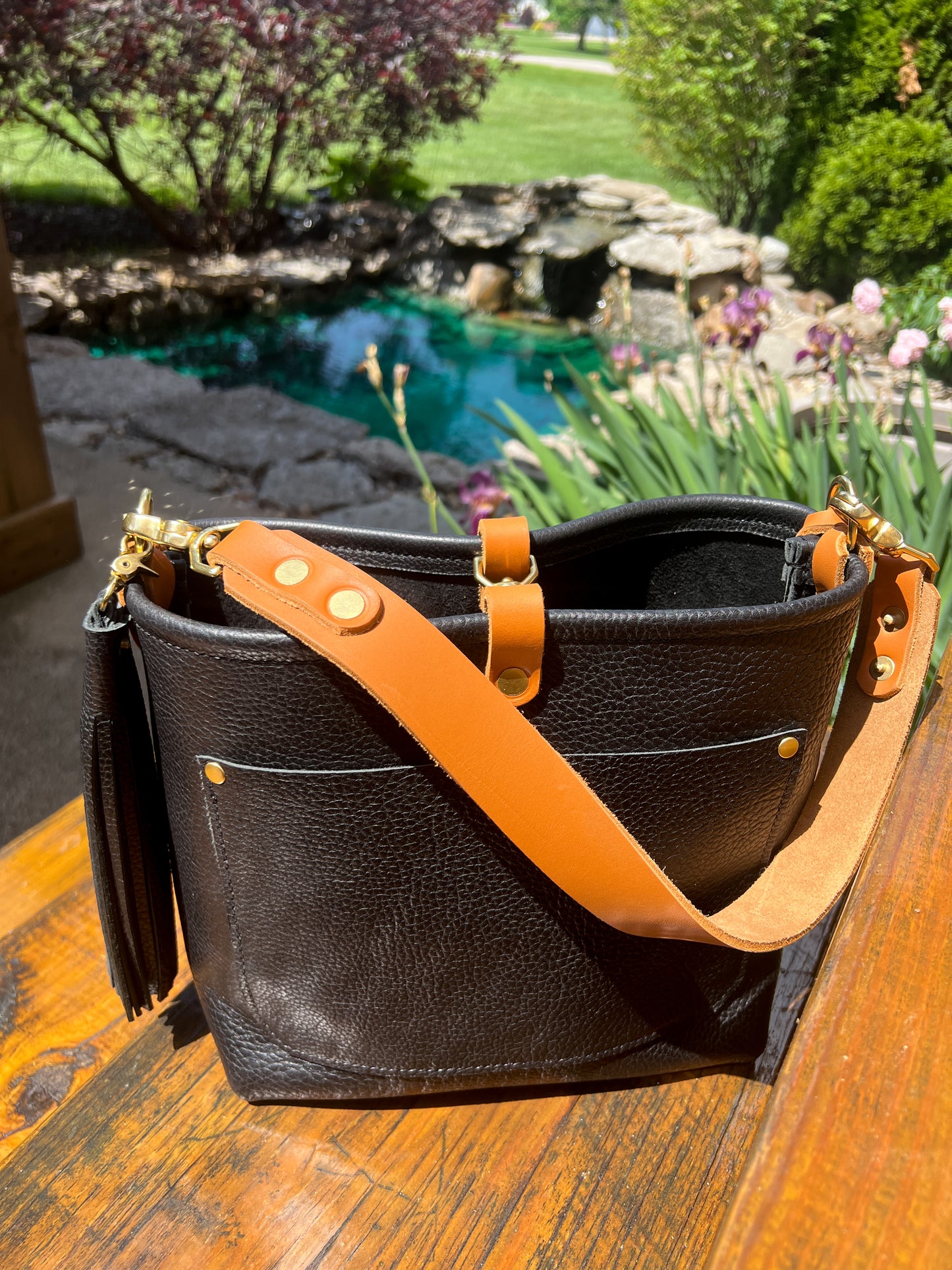 Bennett “shorty” Bucket in Horween Black Pebbled Leather