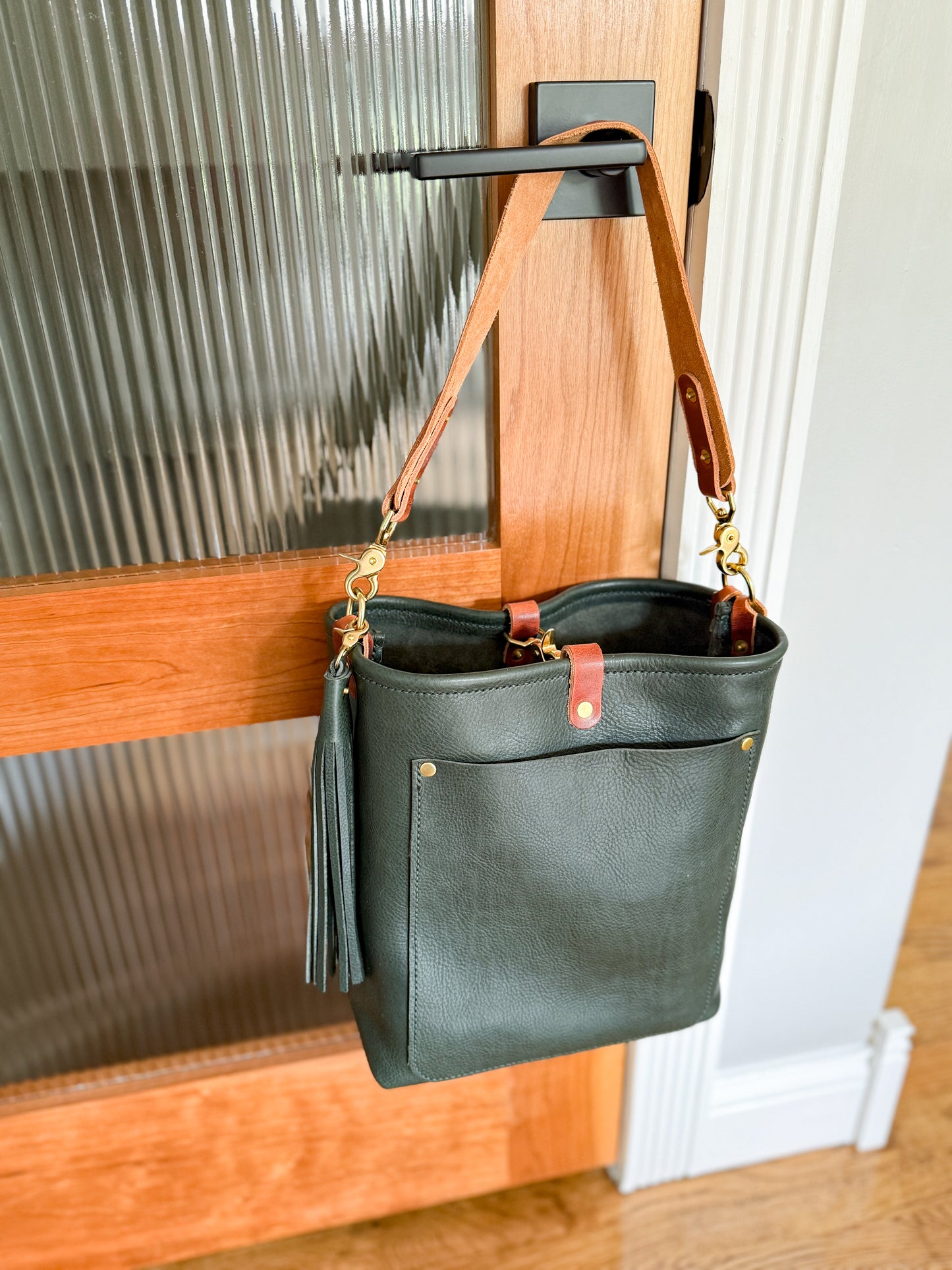 Bennett Bucket in Evergreen Vachetta