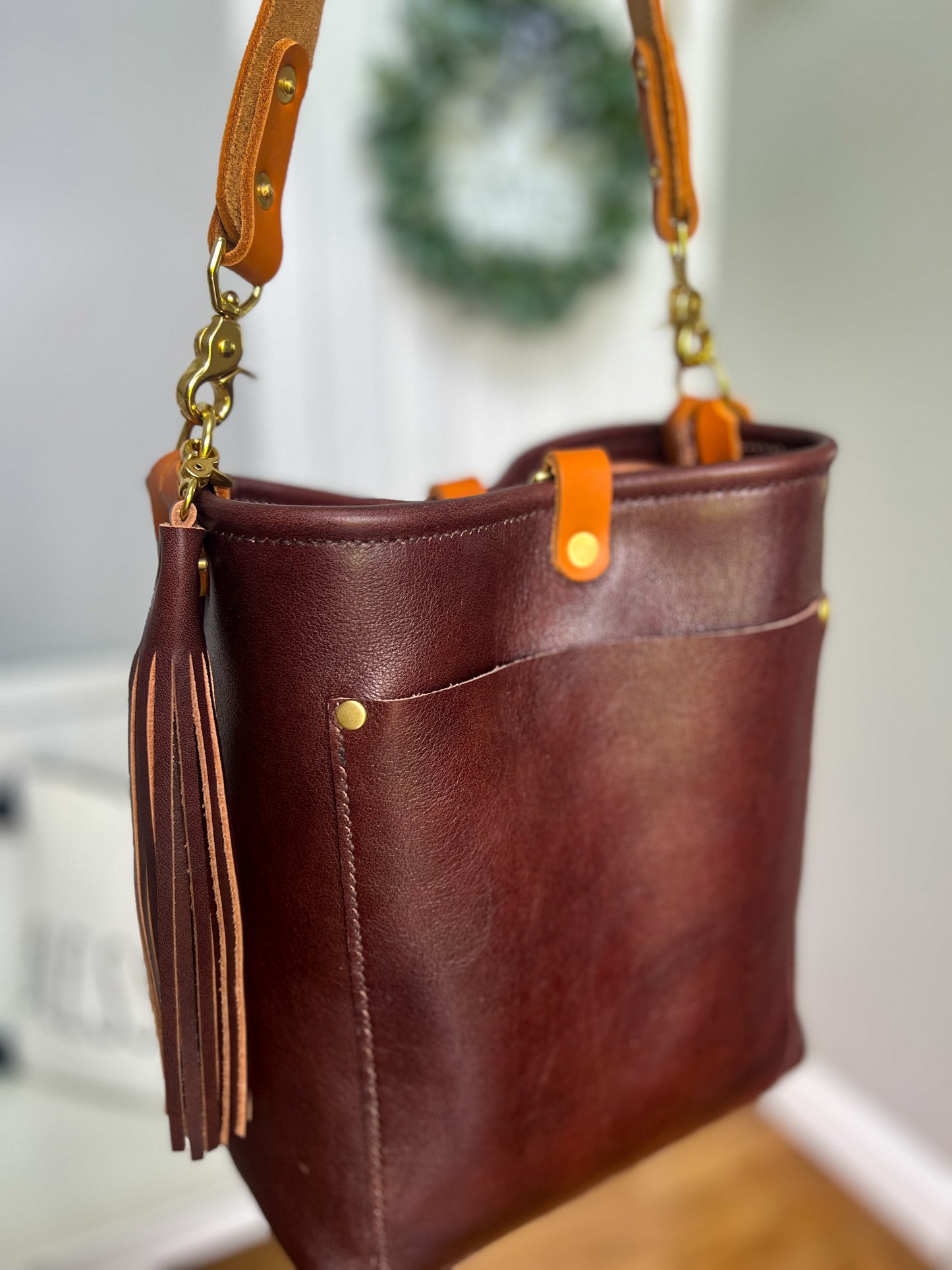 Bennett Bucket in Luxe Horween