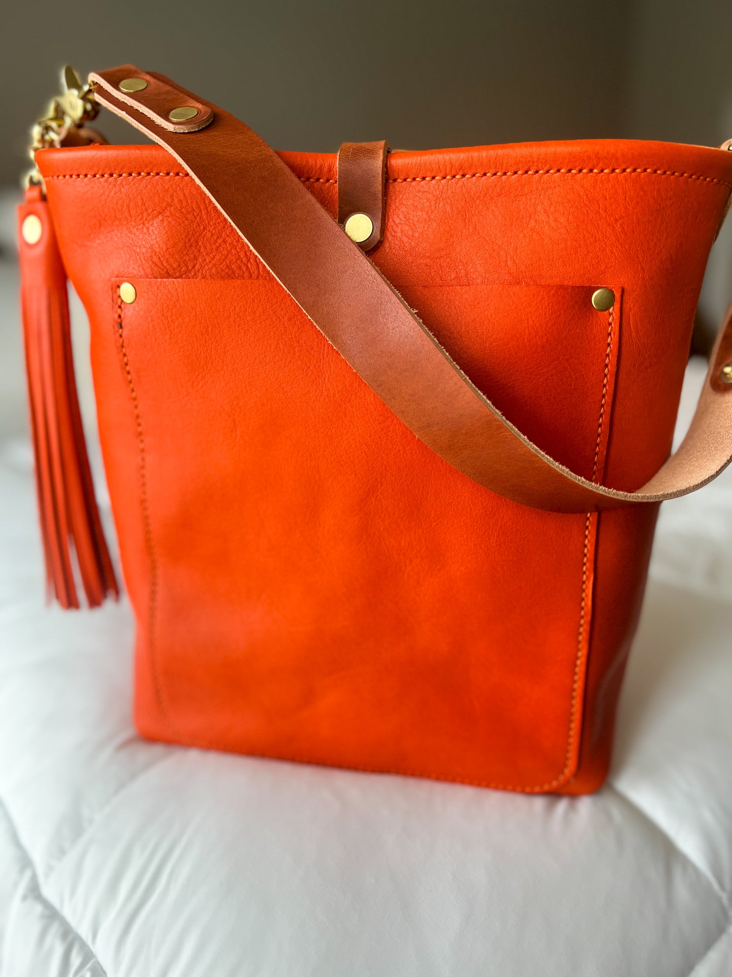 Bennett Bucket in Mandarin Vachetta