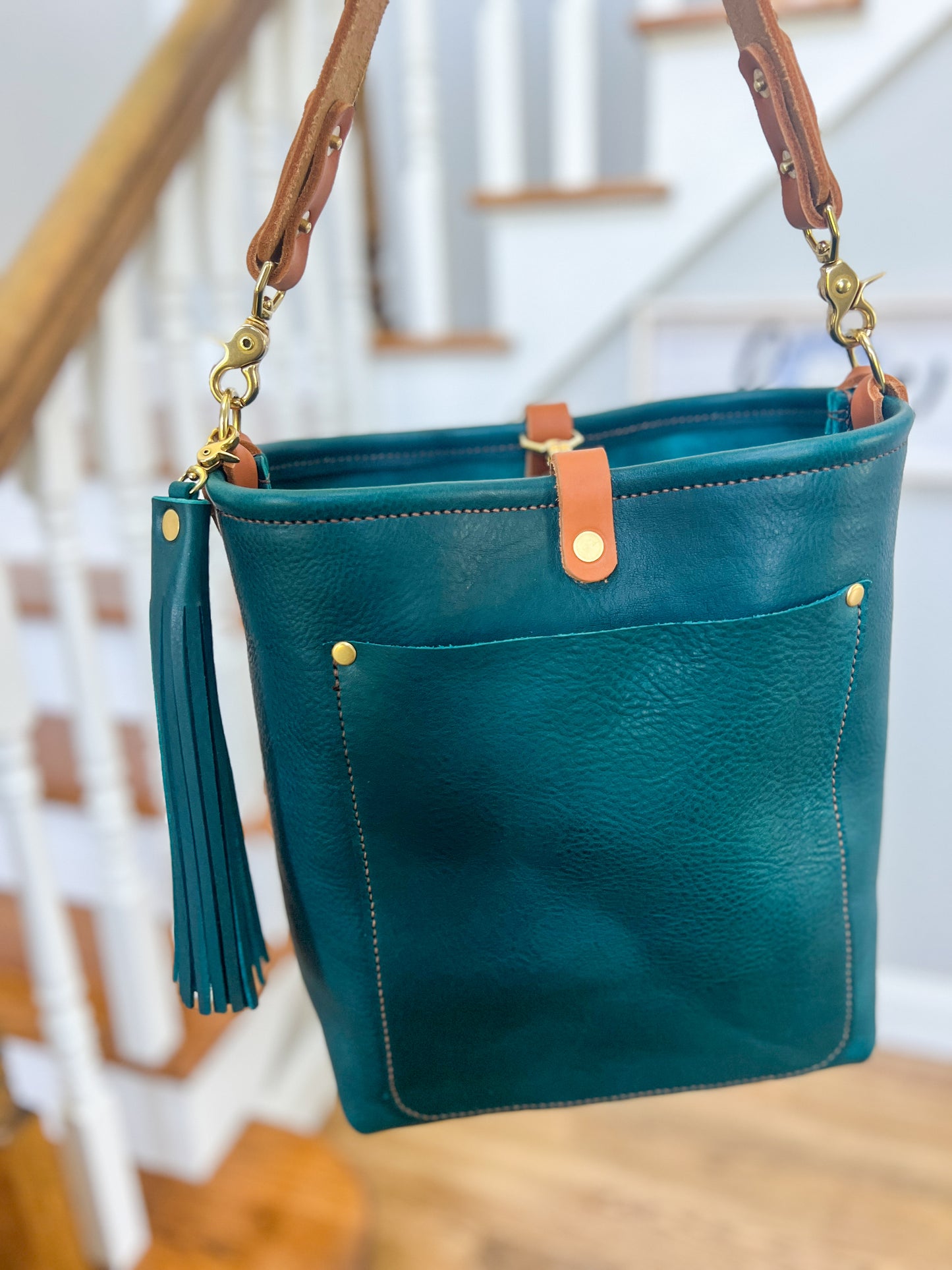 Bennett Bucket in Turquoise Vachetta