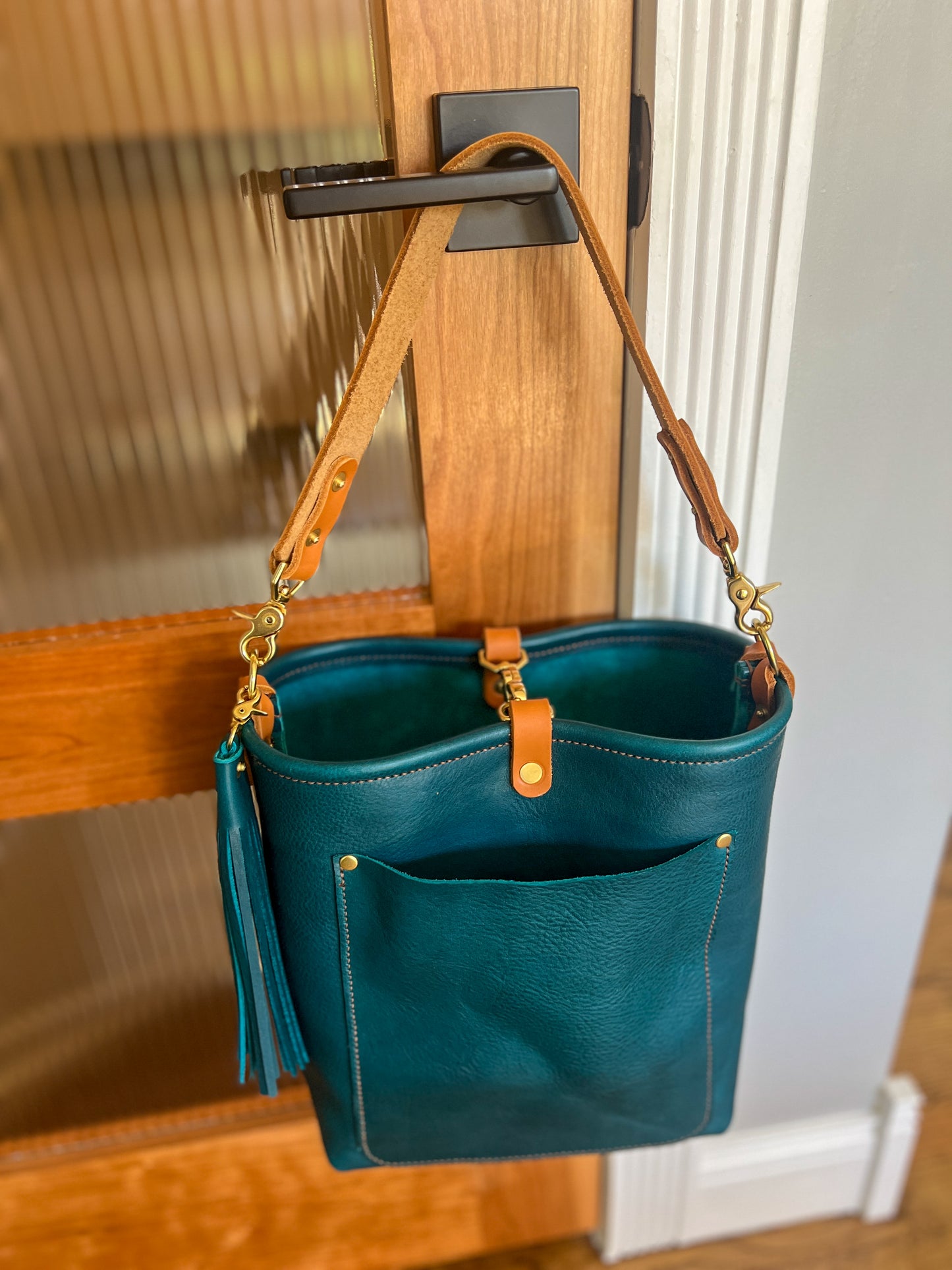 Bennett Bucket in Turquoise Vachetta