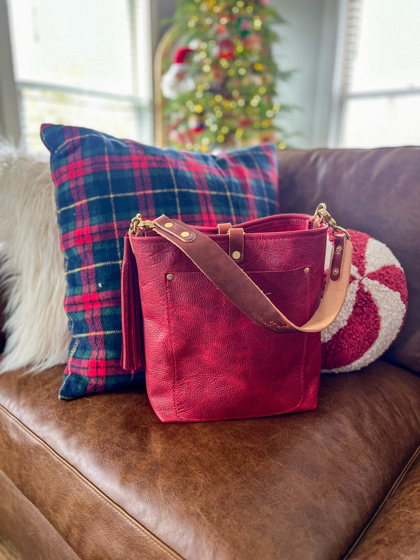 Bennett Bucket in Full Grain Cranberry Leather