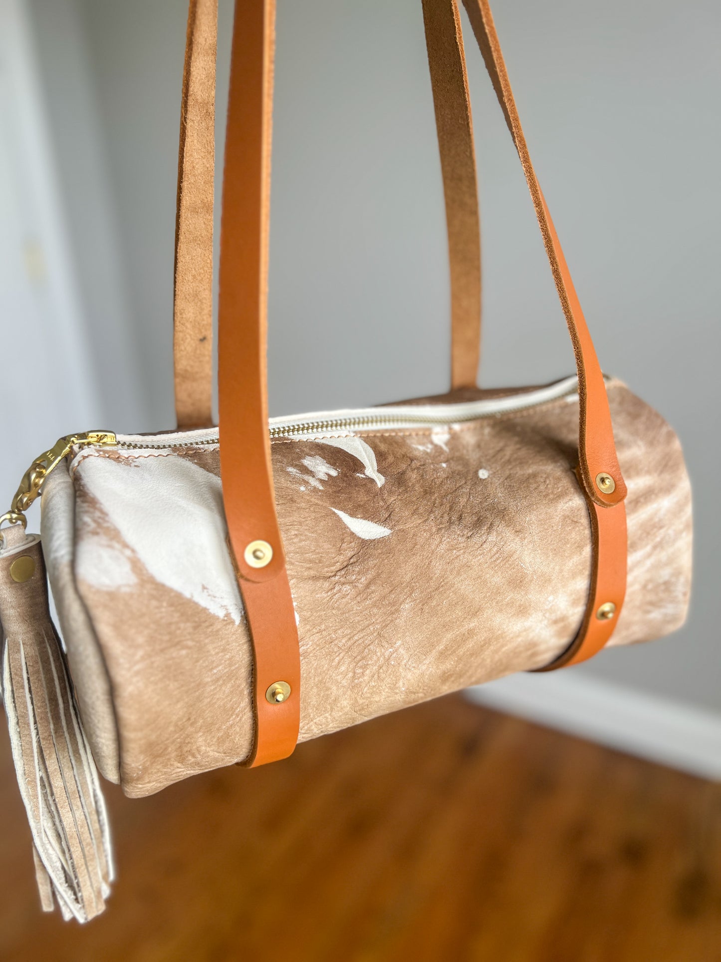 Bren Barrel in Vintage Cowhide Leather