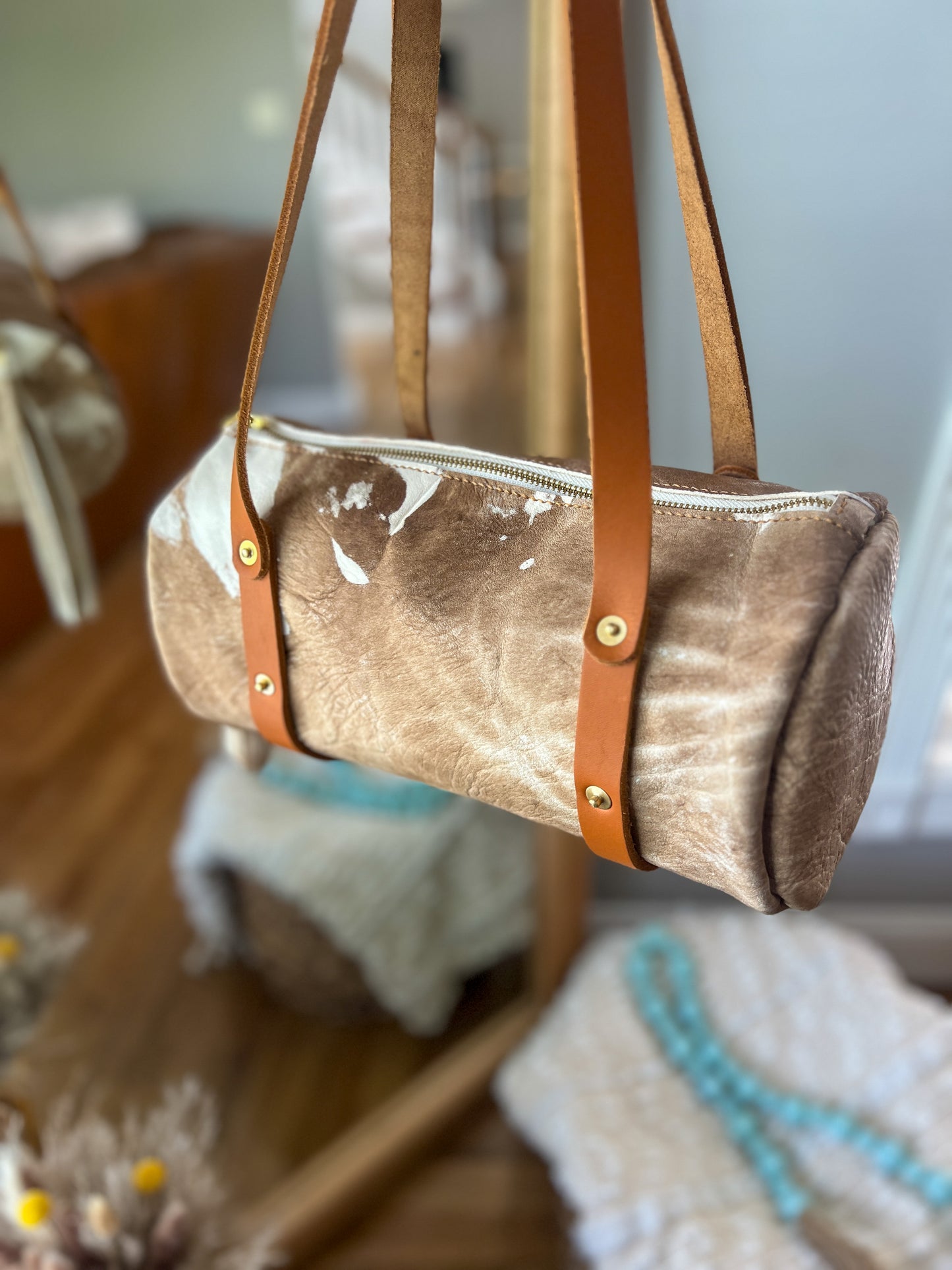 Bren Barrel in Vintage Cowhide Leather