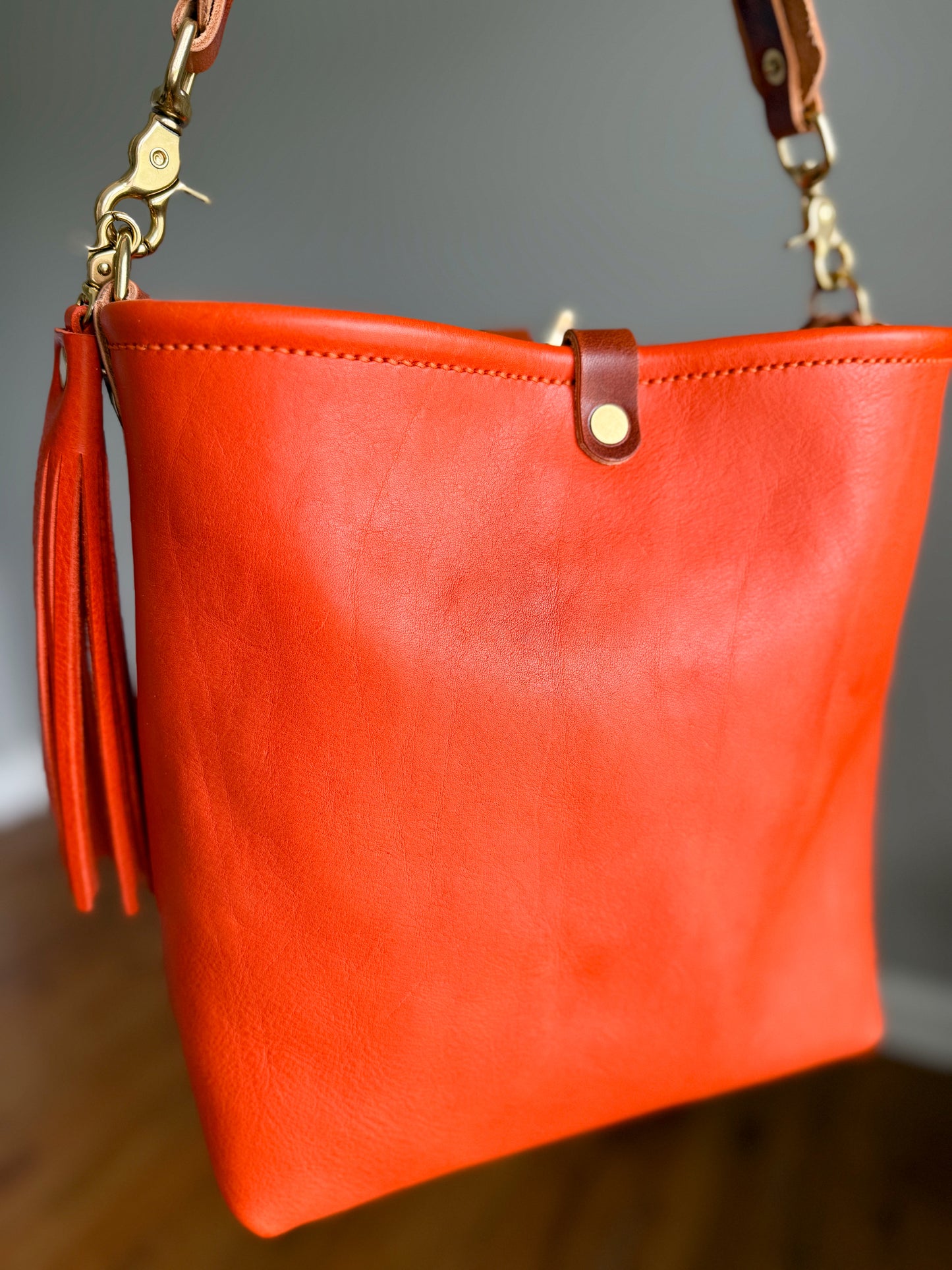 Hobo Bucket in Mandarin Vachetta