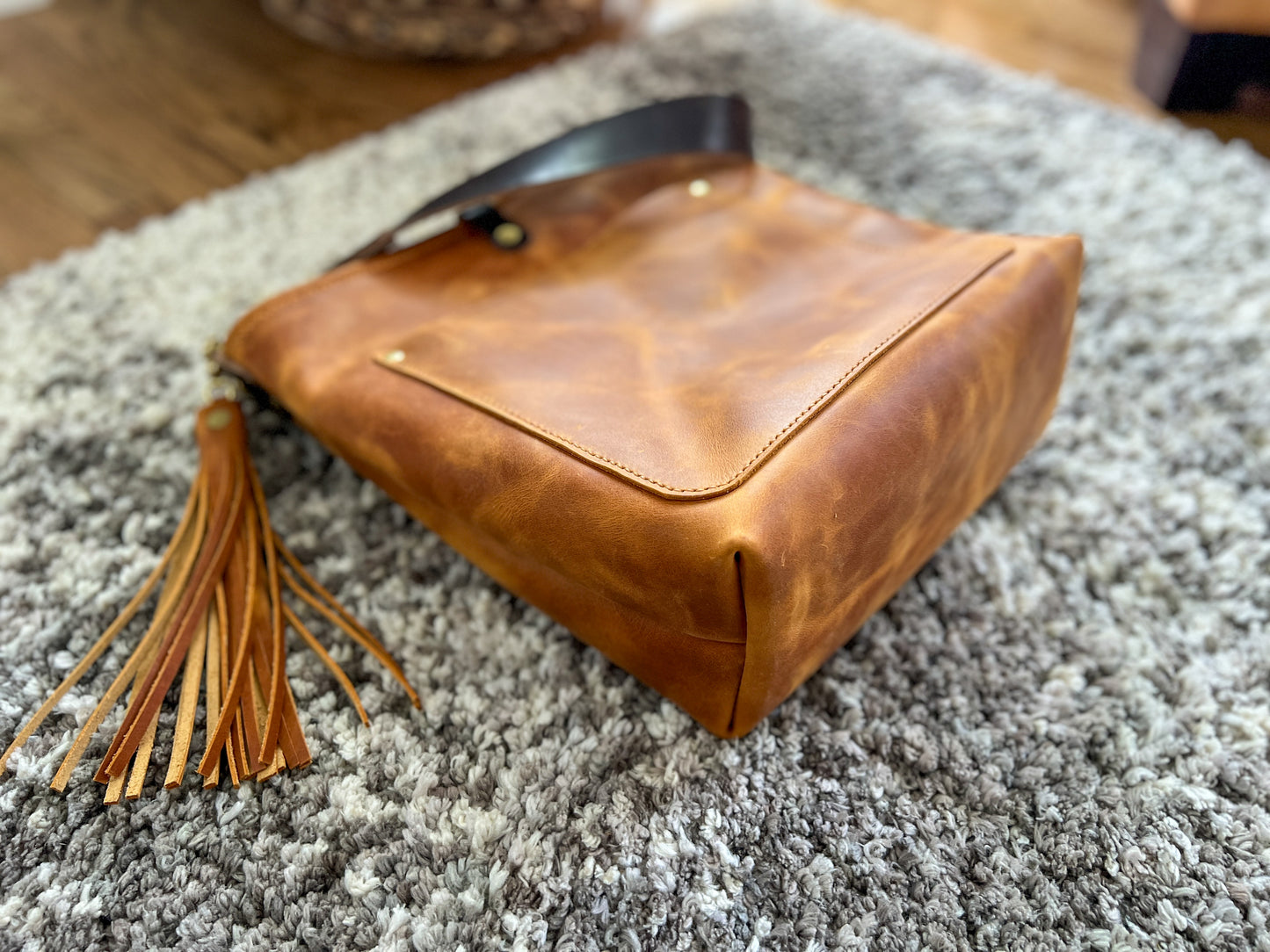 Bennett Bucket in Full Grain Sedona