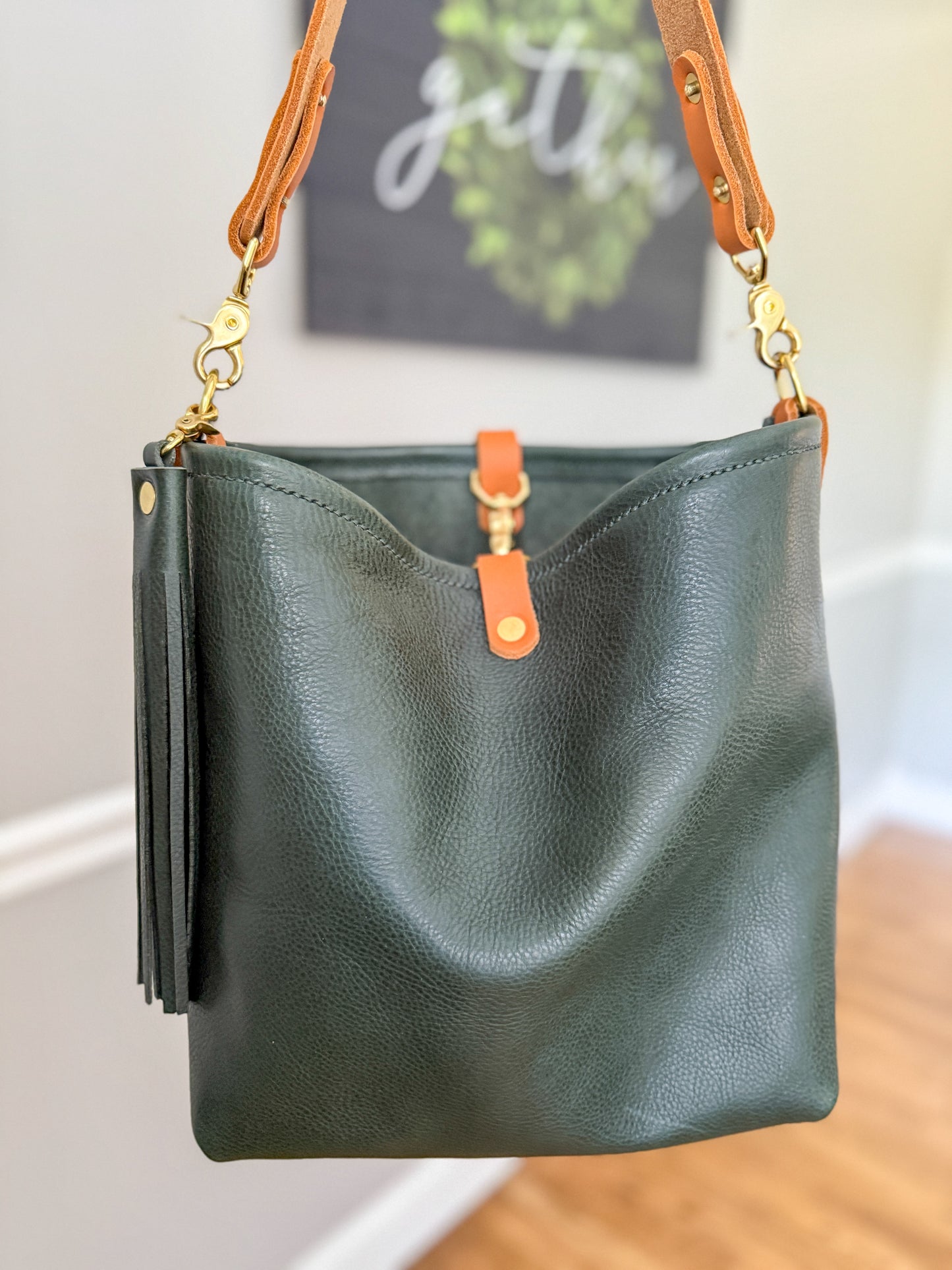 Hobo Bucket in Evergreen Vachetta