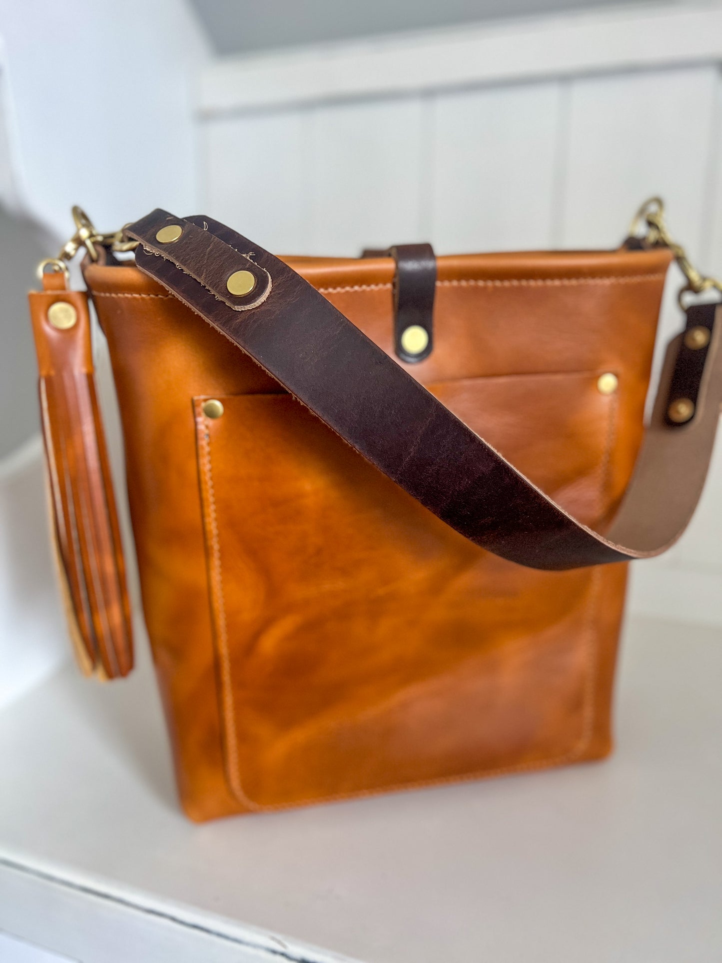 Bennett Bucket in Horween Butterscotch Full Grain Leather