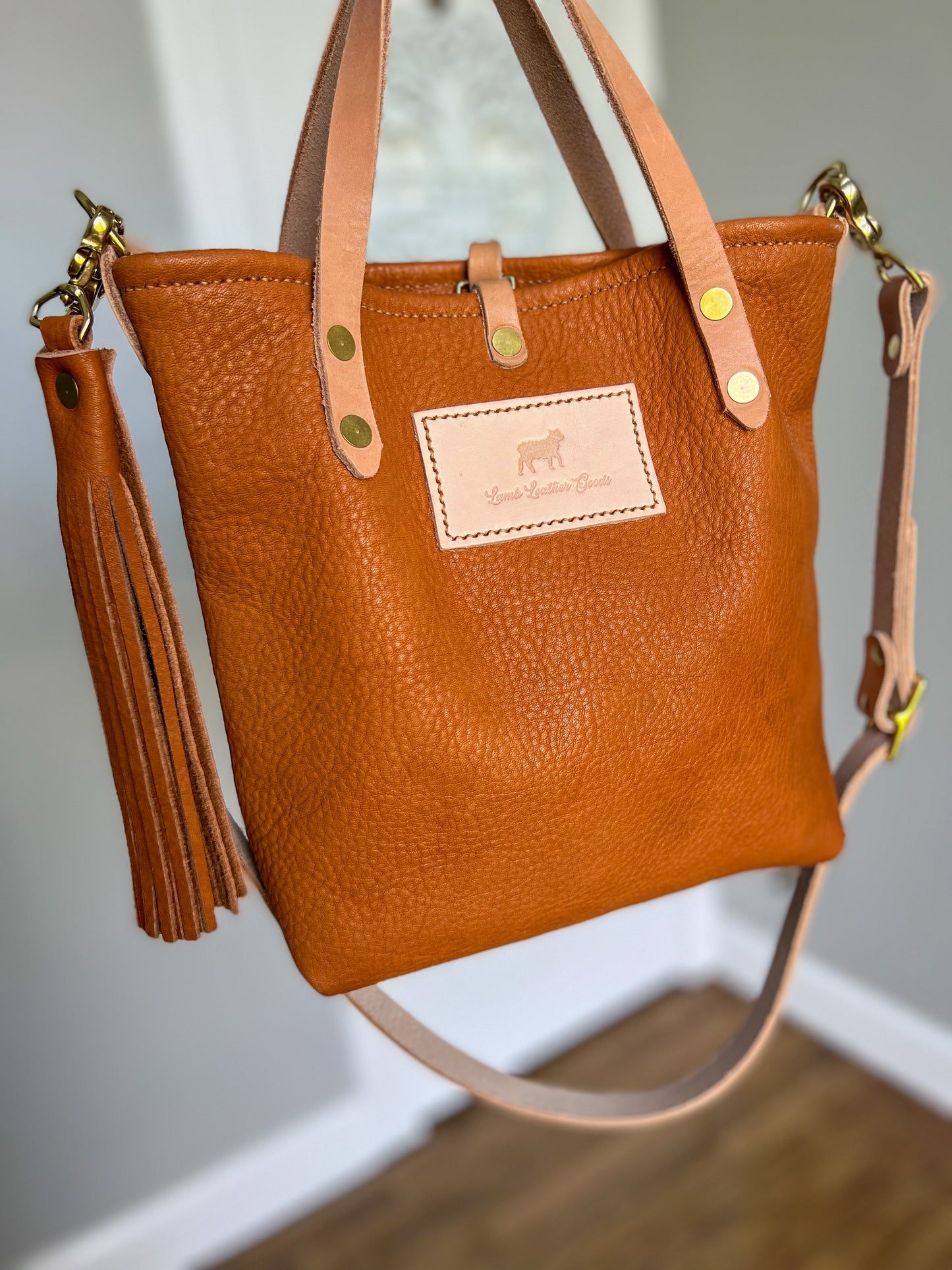 Bennett Petite Bucket in Hermann Oak Heritage 1881 Veg Tan Leather