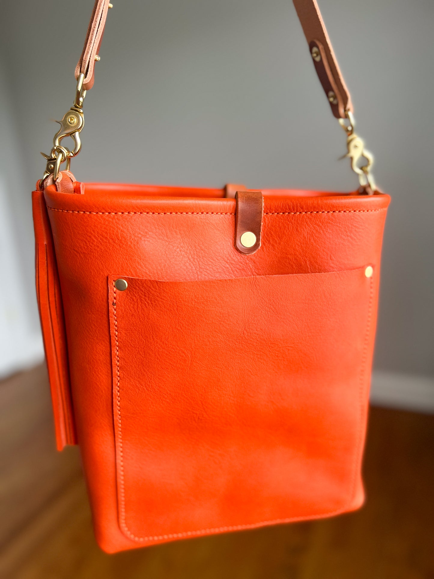 Bennett Bucket in Mandarin Vachetta