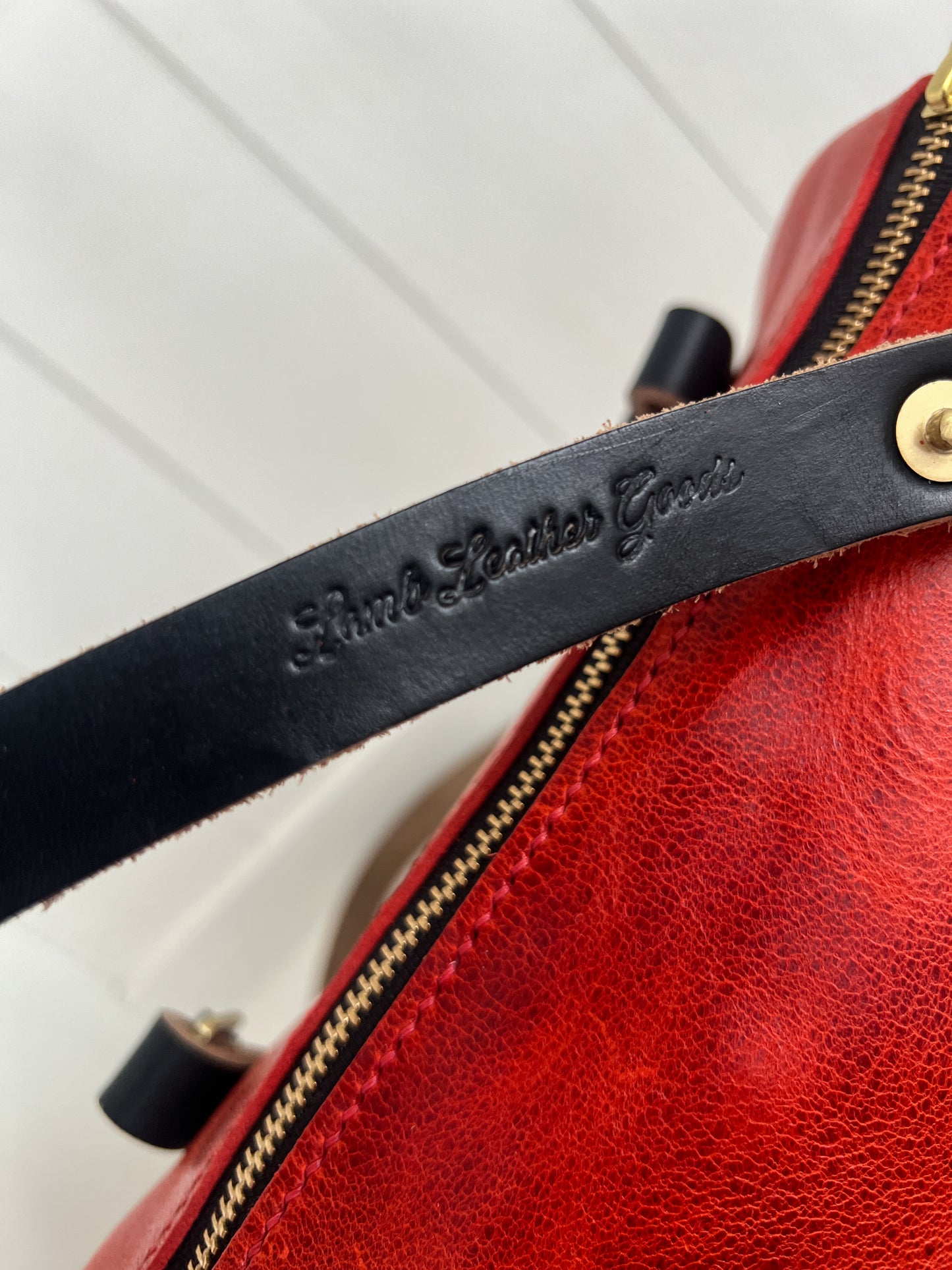 Bren Barrel in Chili Pepper Full Grain Leather