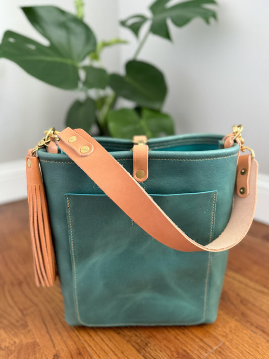 Bennett Bucket in Aqua Pearl Horween