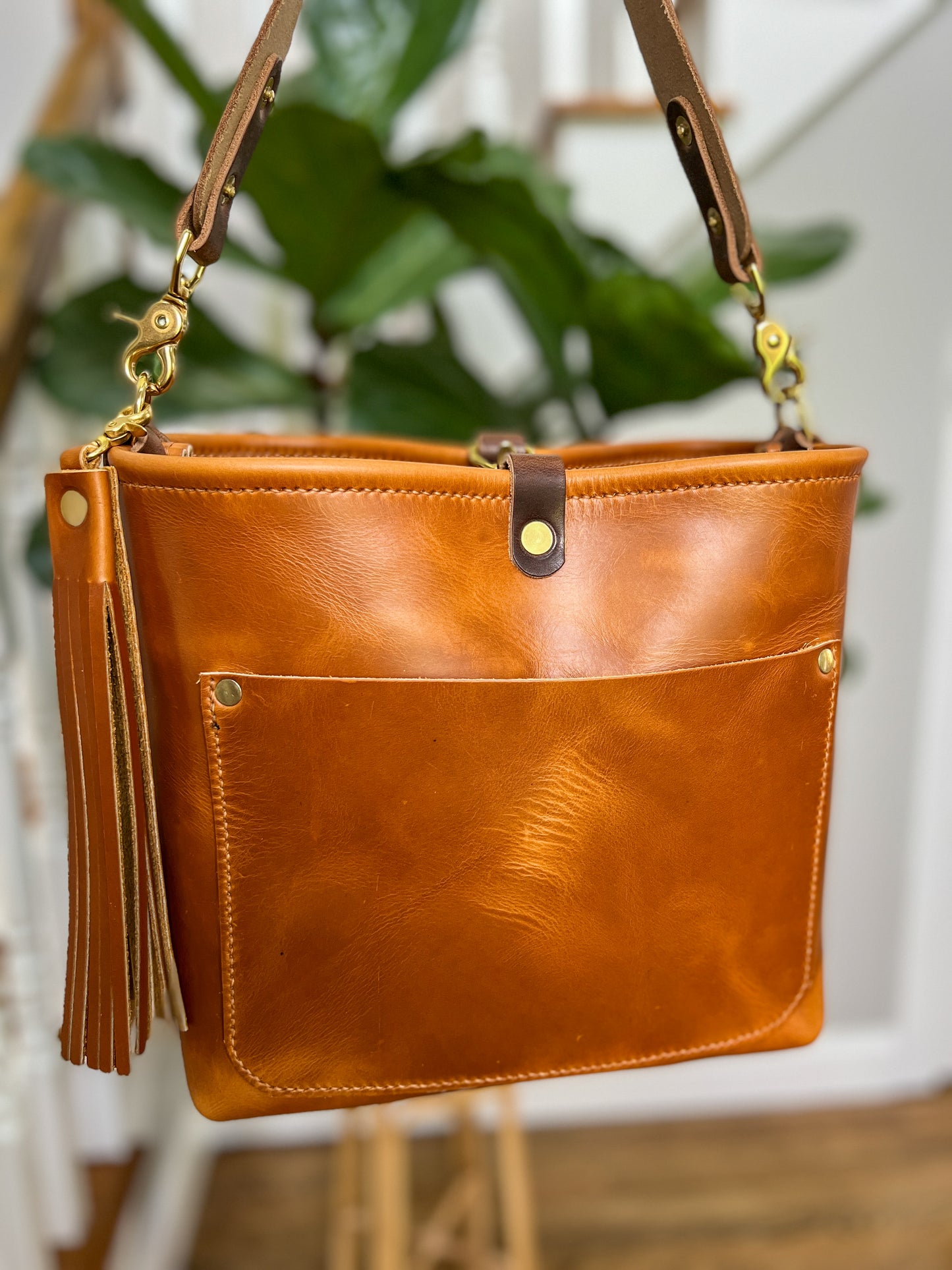 Bennett “shorty” Bucket in Horween Butterscotch