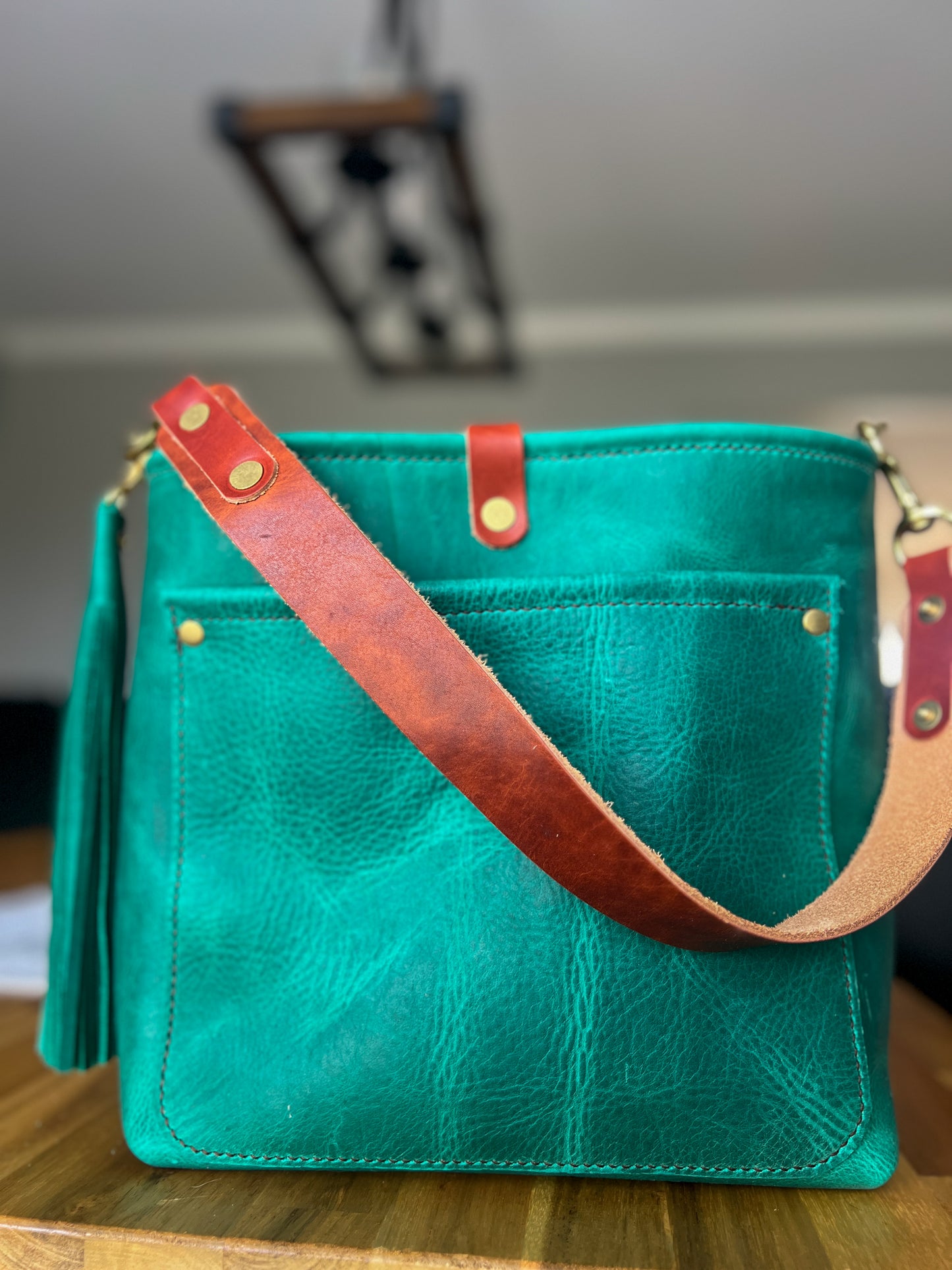 Bennett “shorty” Bucket in Teal Oil Tanned Leather