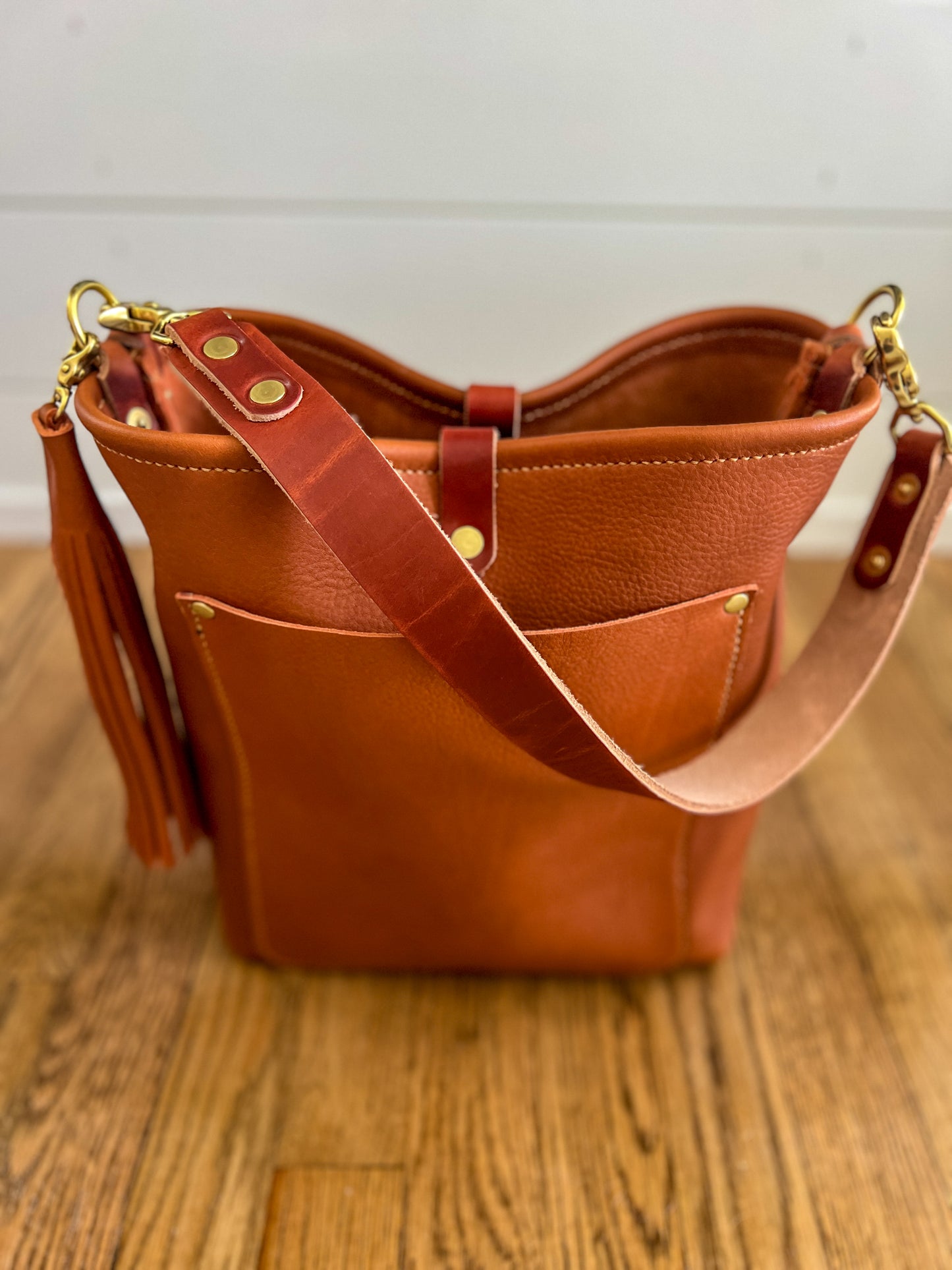Bennett Bucket in Full Grain Cypress Leather