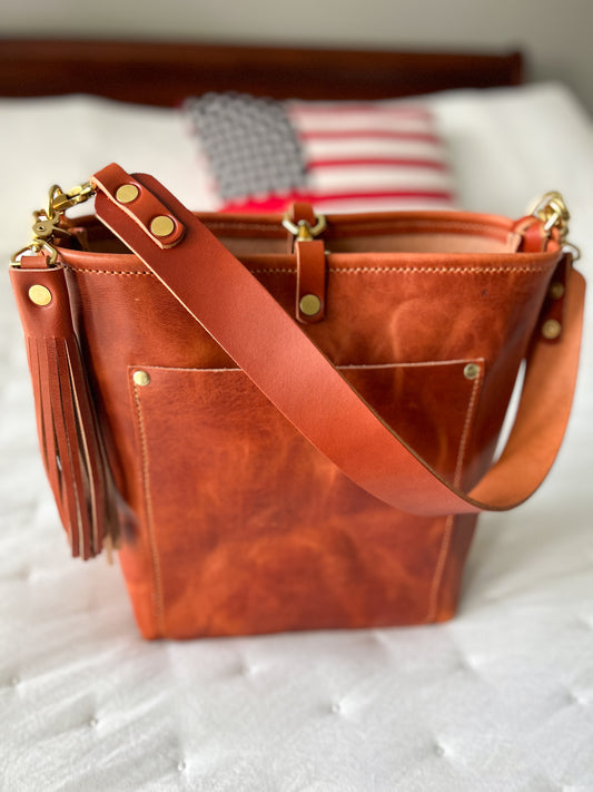 Bennett Bucket in Horween English Tan Derby