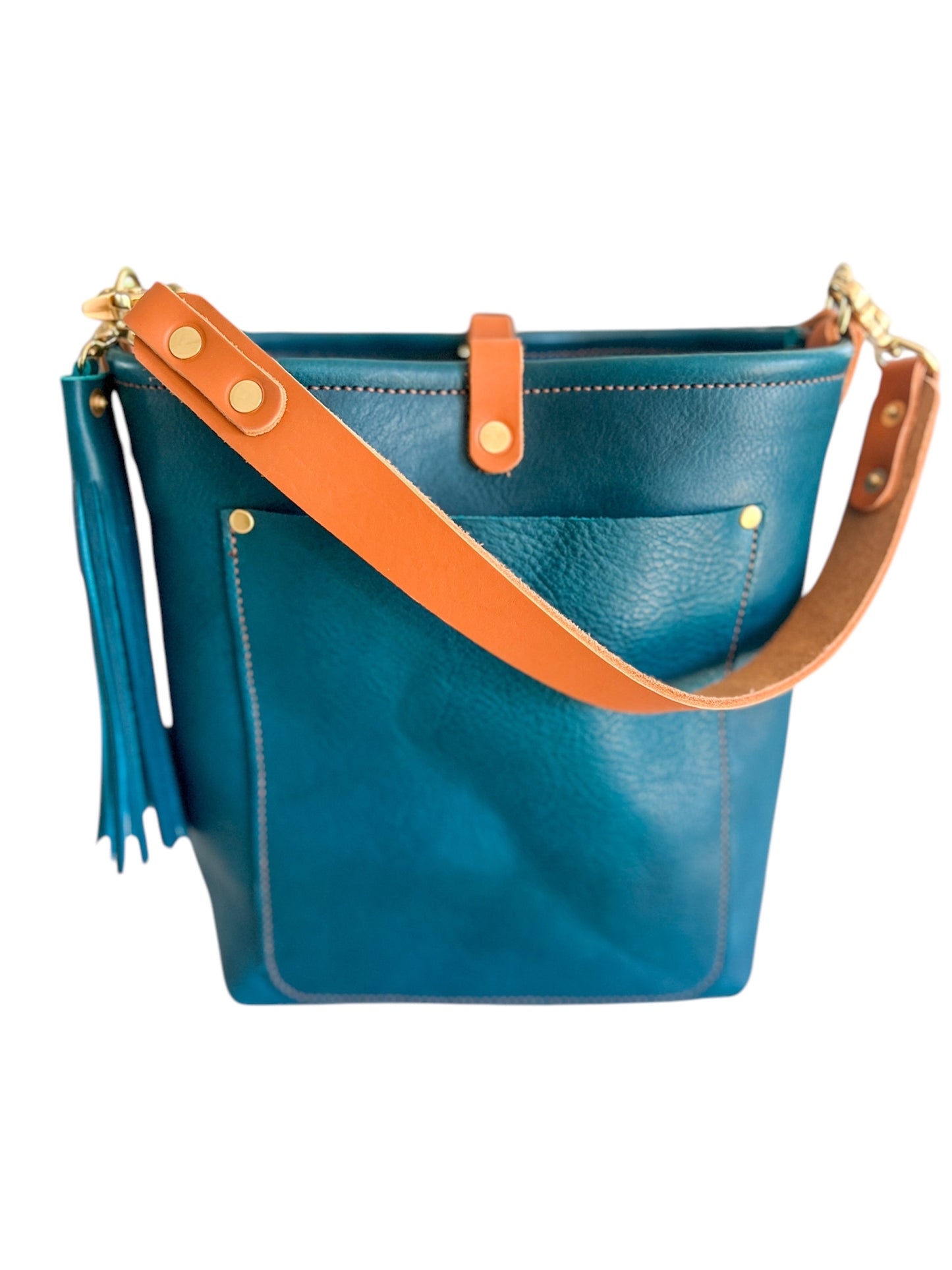 Bennett Bucket in Turquoise Vachetta