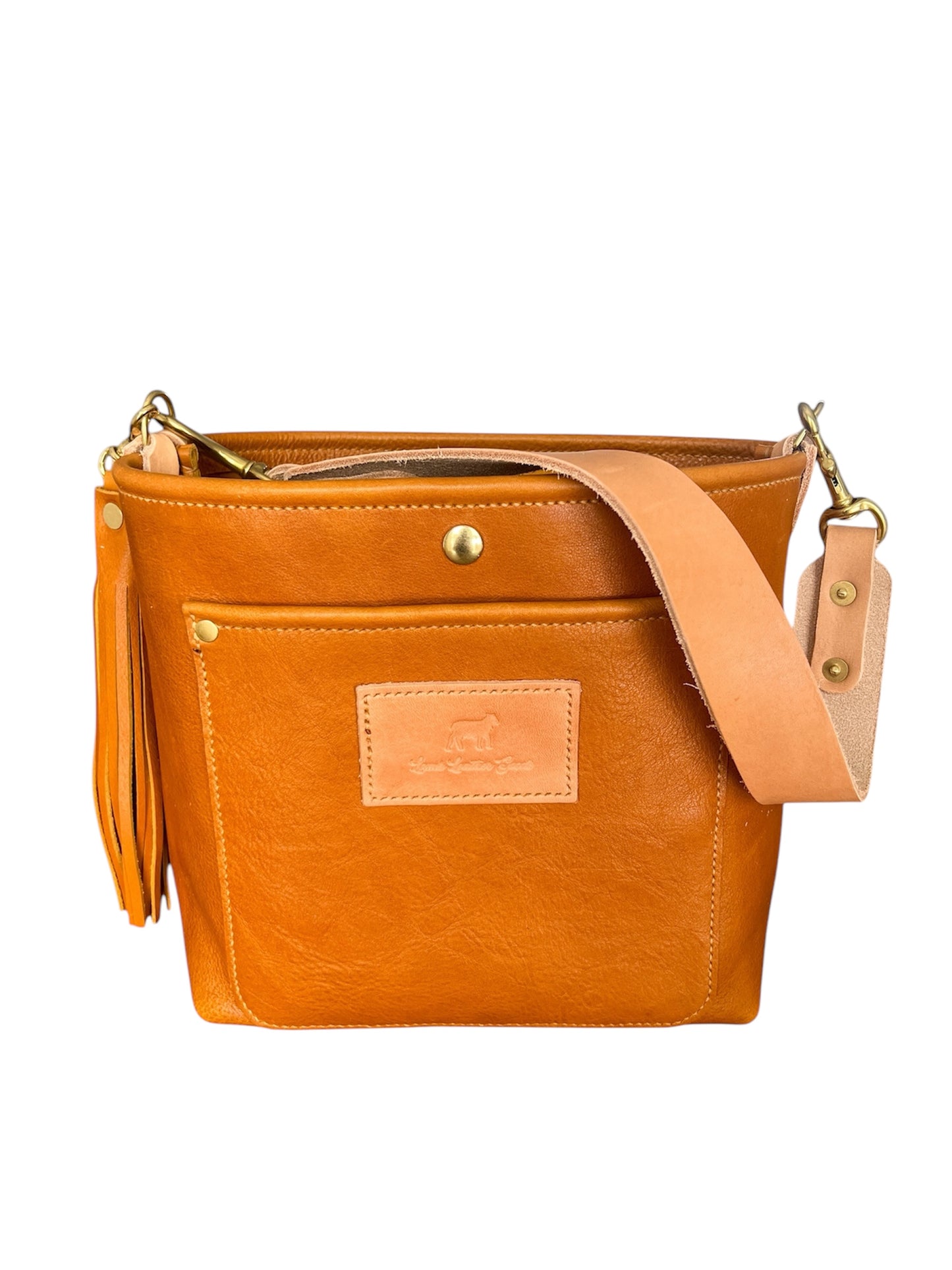 Bennett “shorty” Bucket in Golden Honey Bulldog Leather