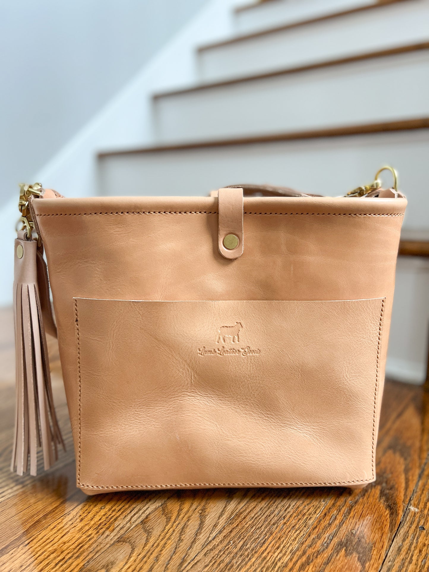 Bennett “shorty” Bucket in Natural Vachetta full Grain Leather
