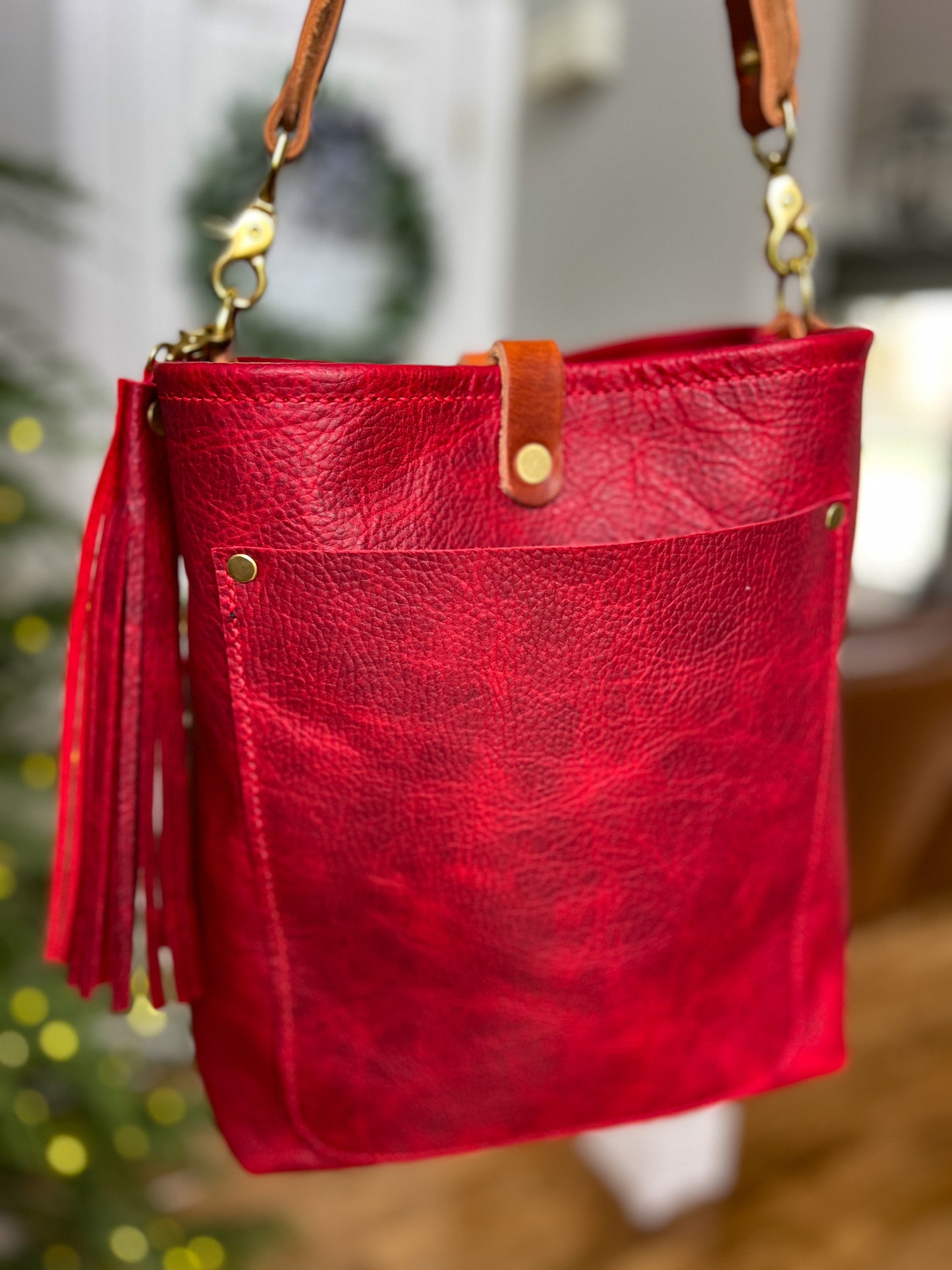 Bennett Bucket in Full Grain Cranberry Leather