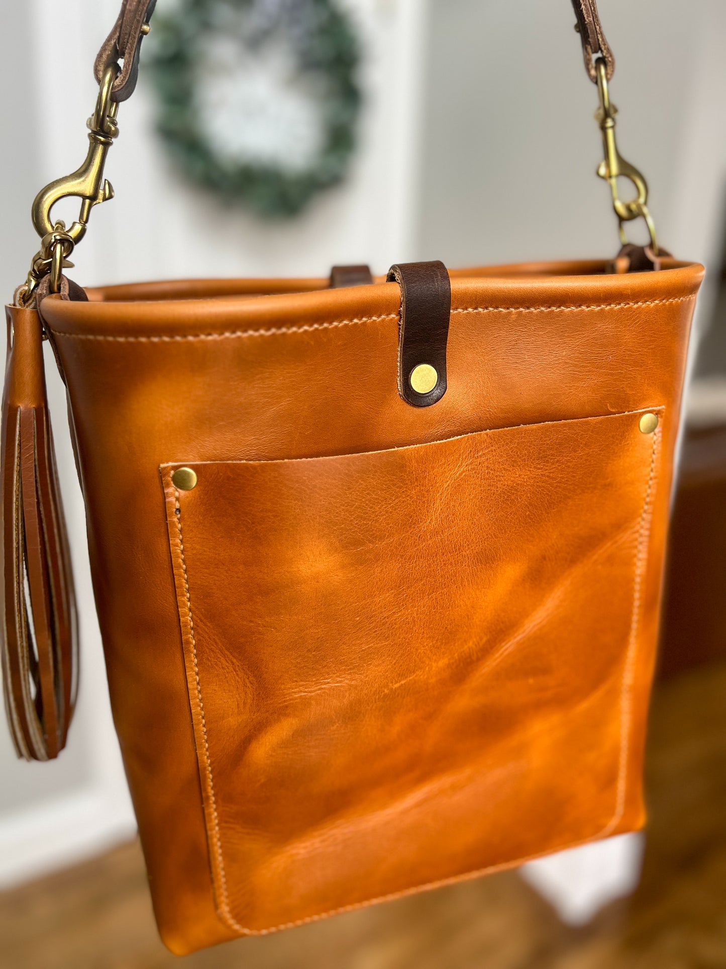 Bennett Bucket in Horween Butterscotch Full Grain Leather