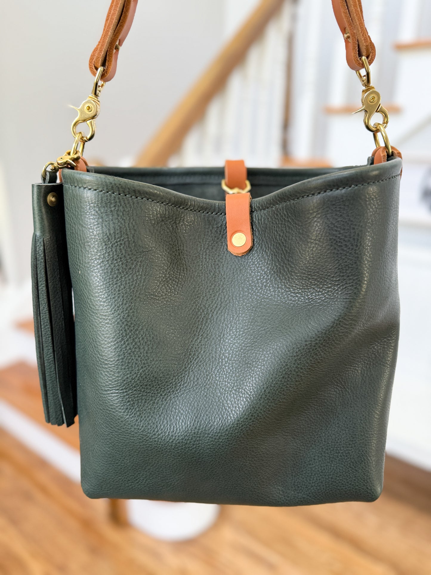 Hobo Bucket in Evergreen Vachetta