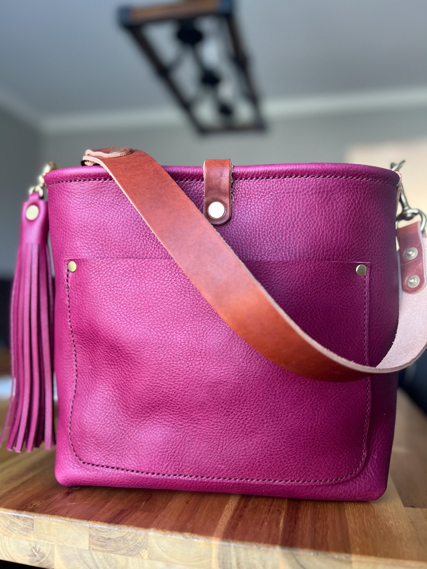 Bennett “shorty” Bucket in Lilac Vachetta