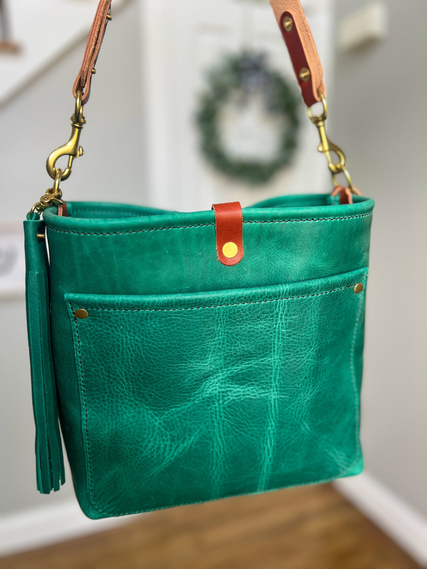 Bennett “shorty” Bucket in Teal Oil Tanned Leather