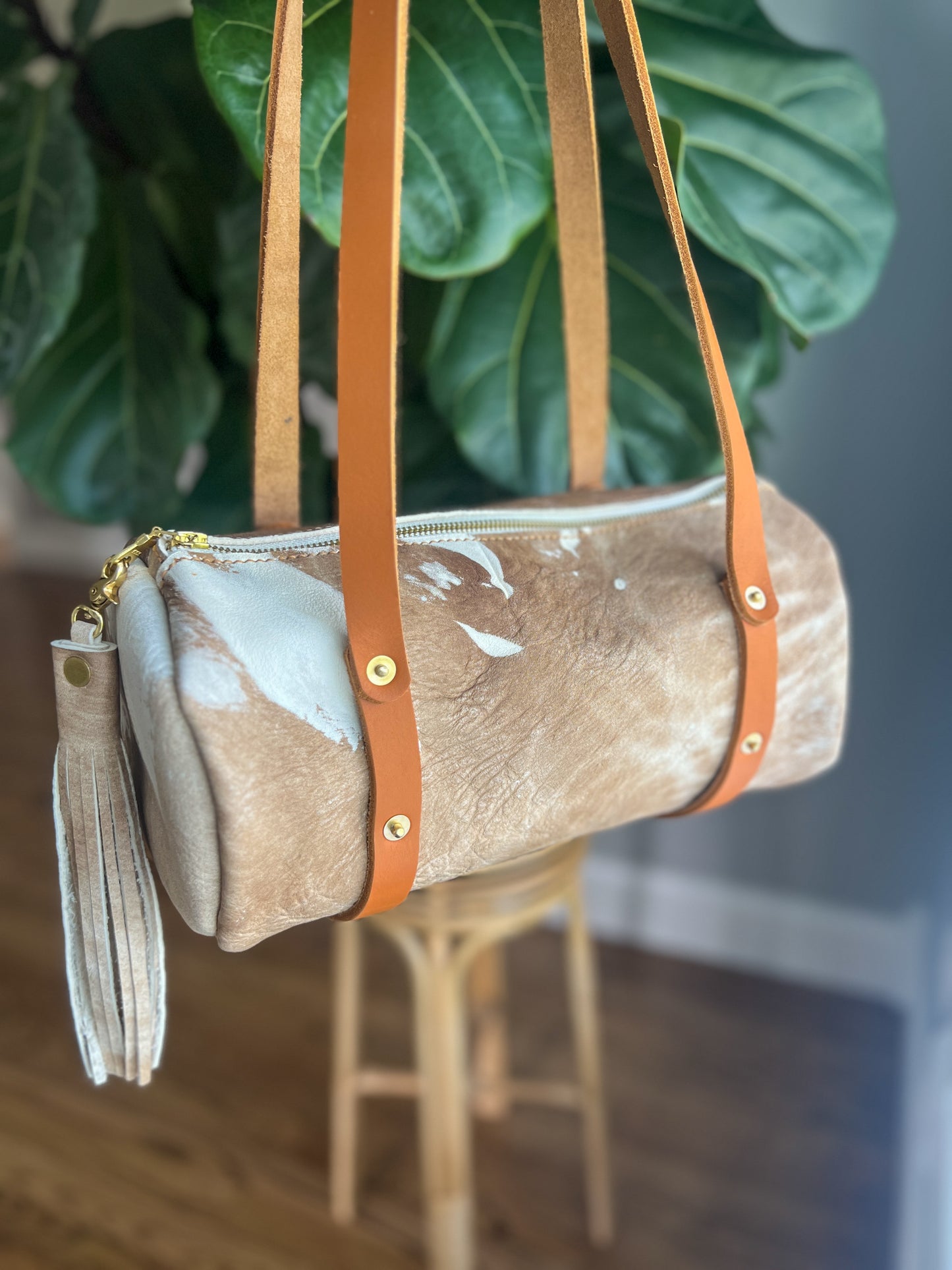 Bren Barrel in Vintage Cowhide Leather
