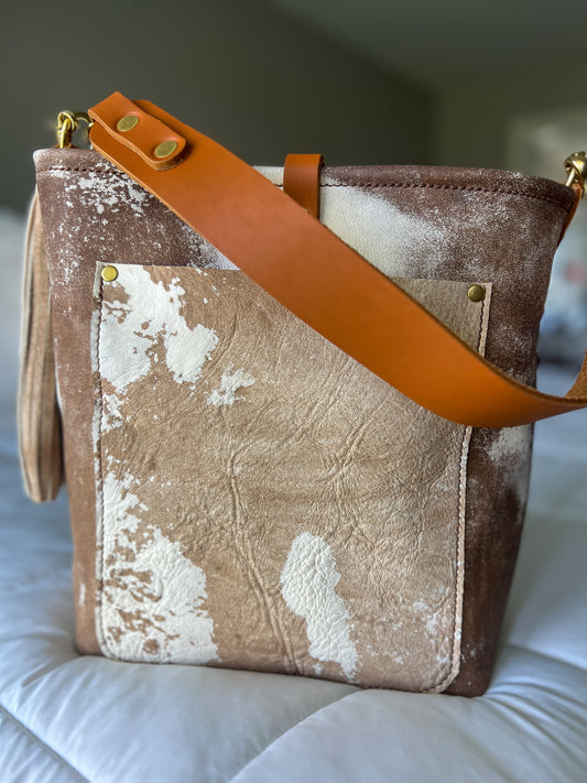 Bennett Bucket in Vintage Cowhide