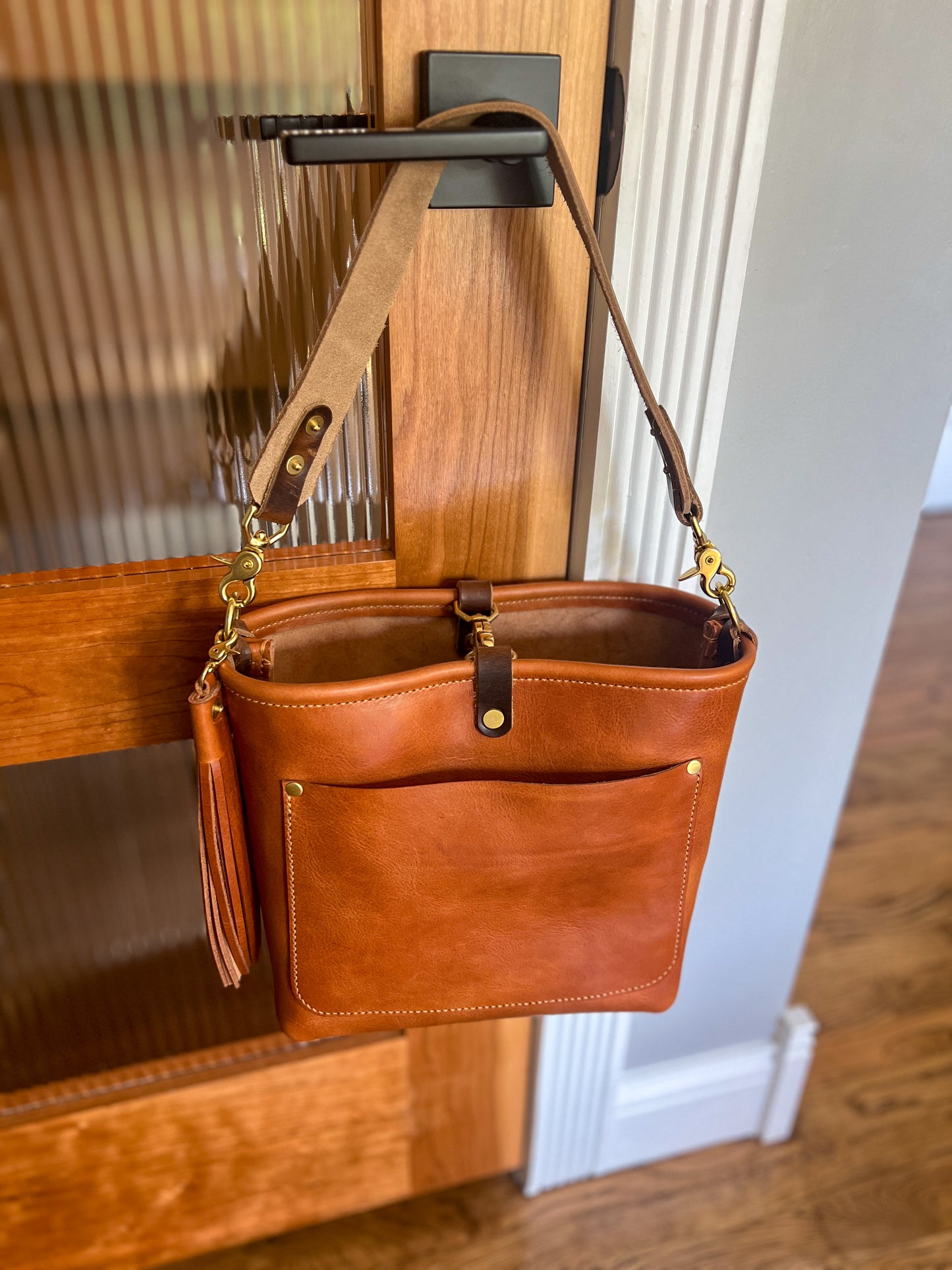 Bennett “shorty” Bucket in Toffee Veg Tan Leather