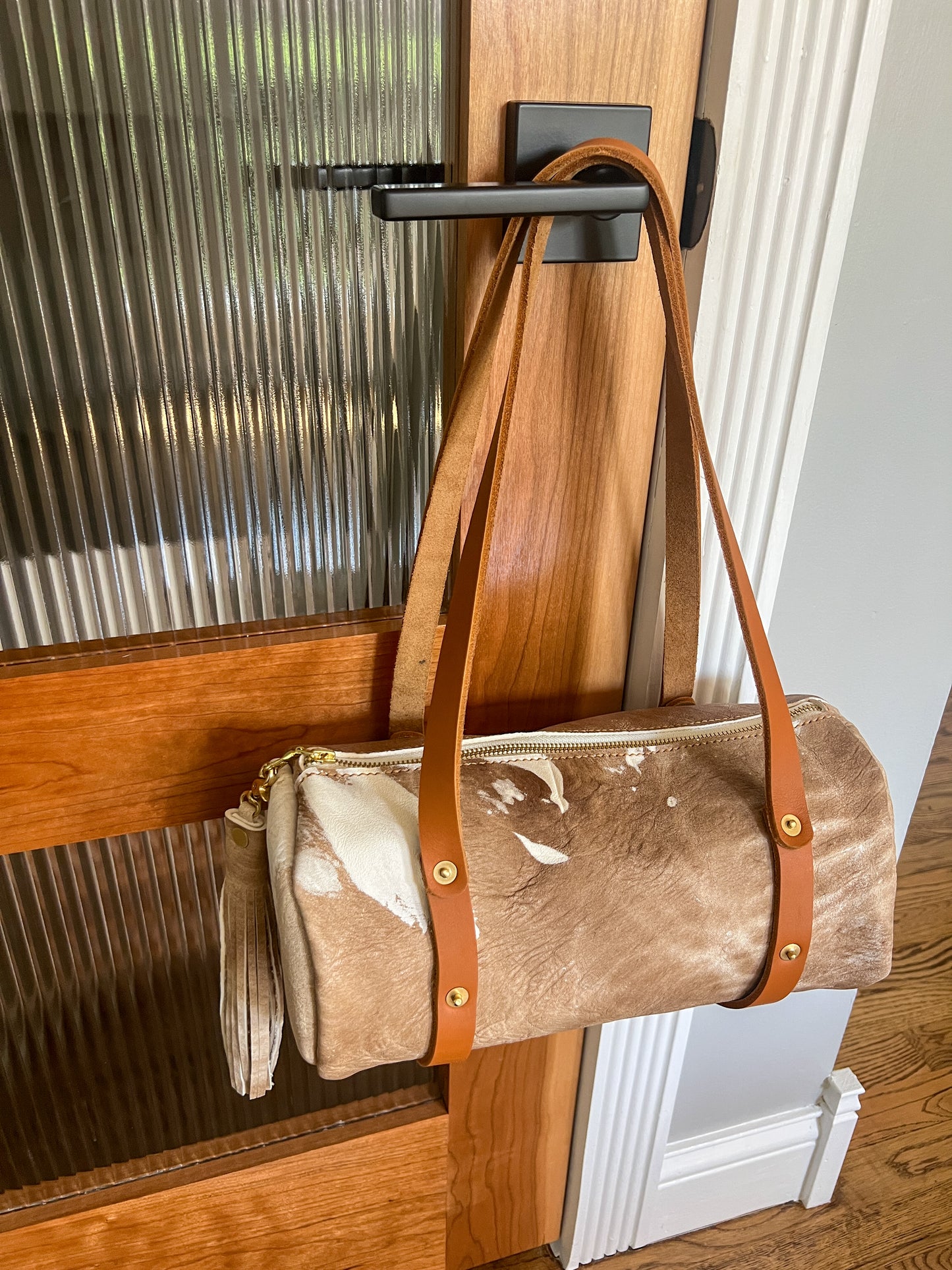 Bren Barrel in Vintage Cowhide Leather