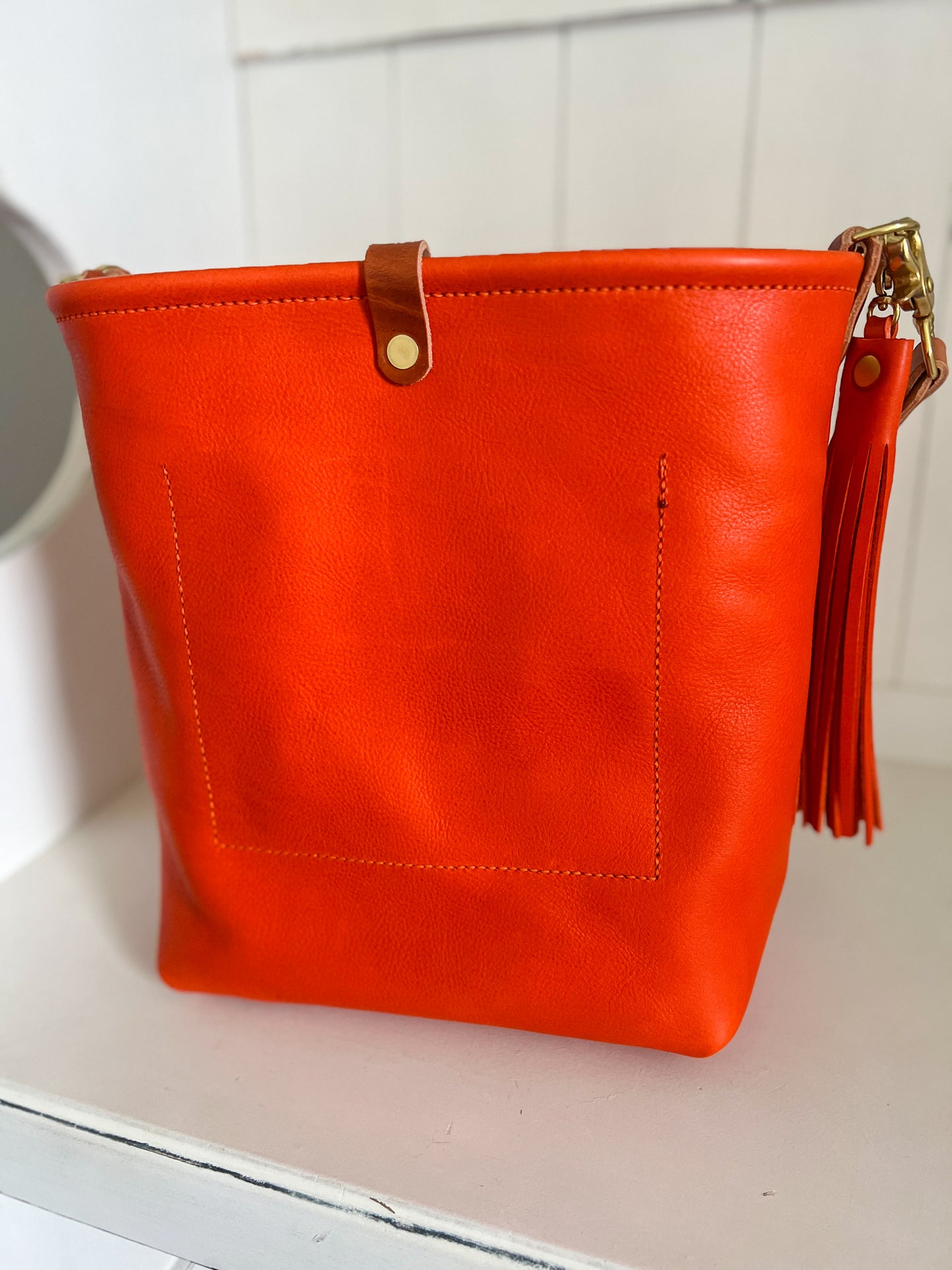 Bennett Bucket in Mandarin Vachetta