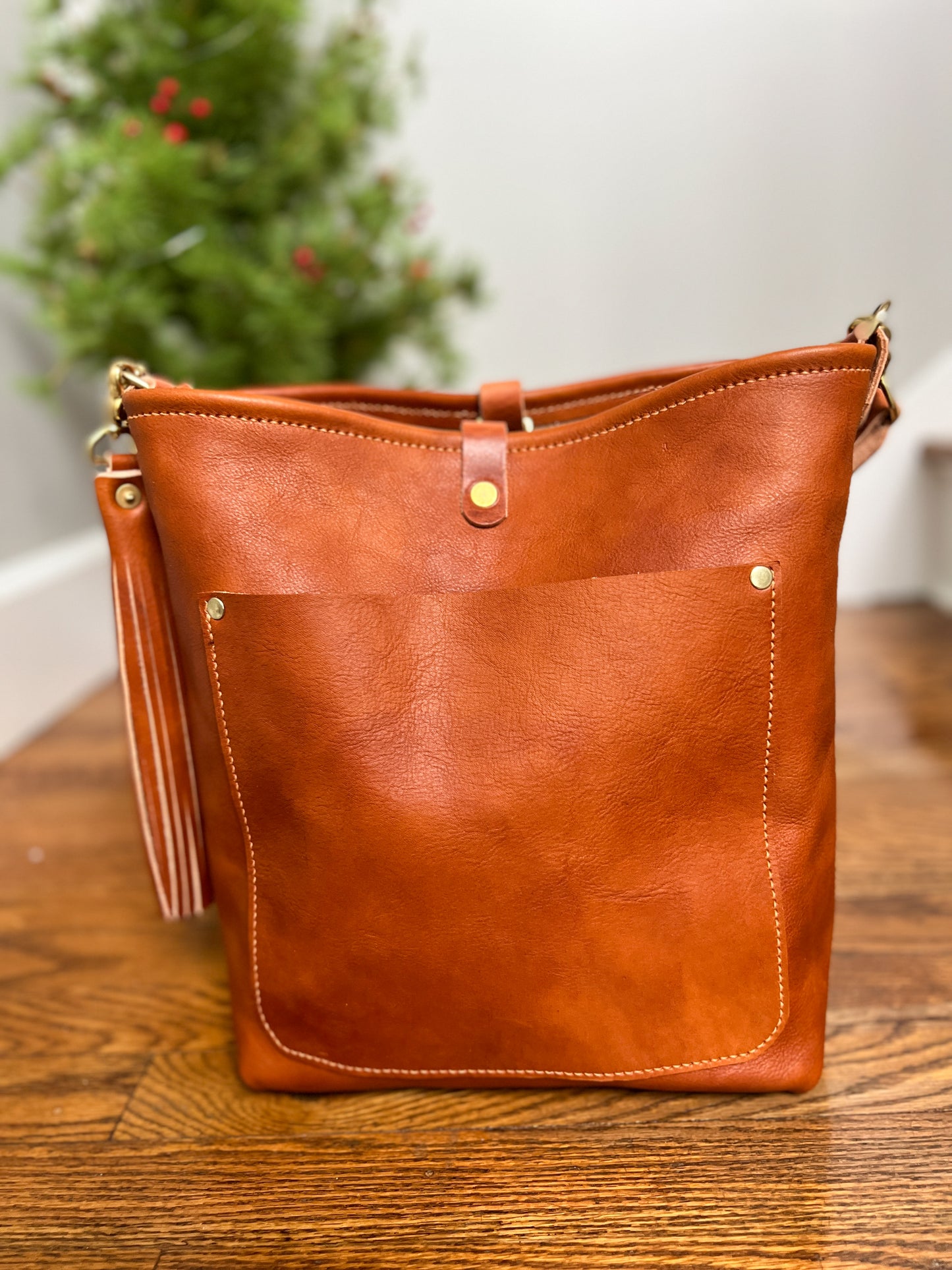 Bennett Bucket in Brown Italian Veg-Tan