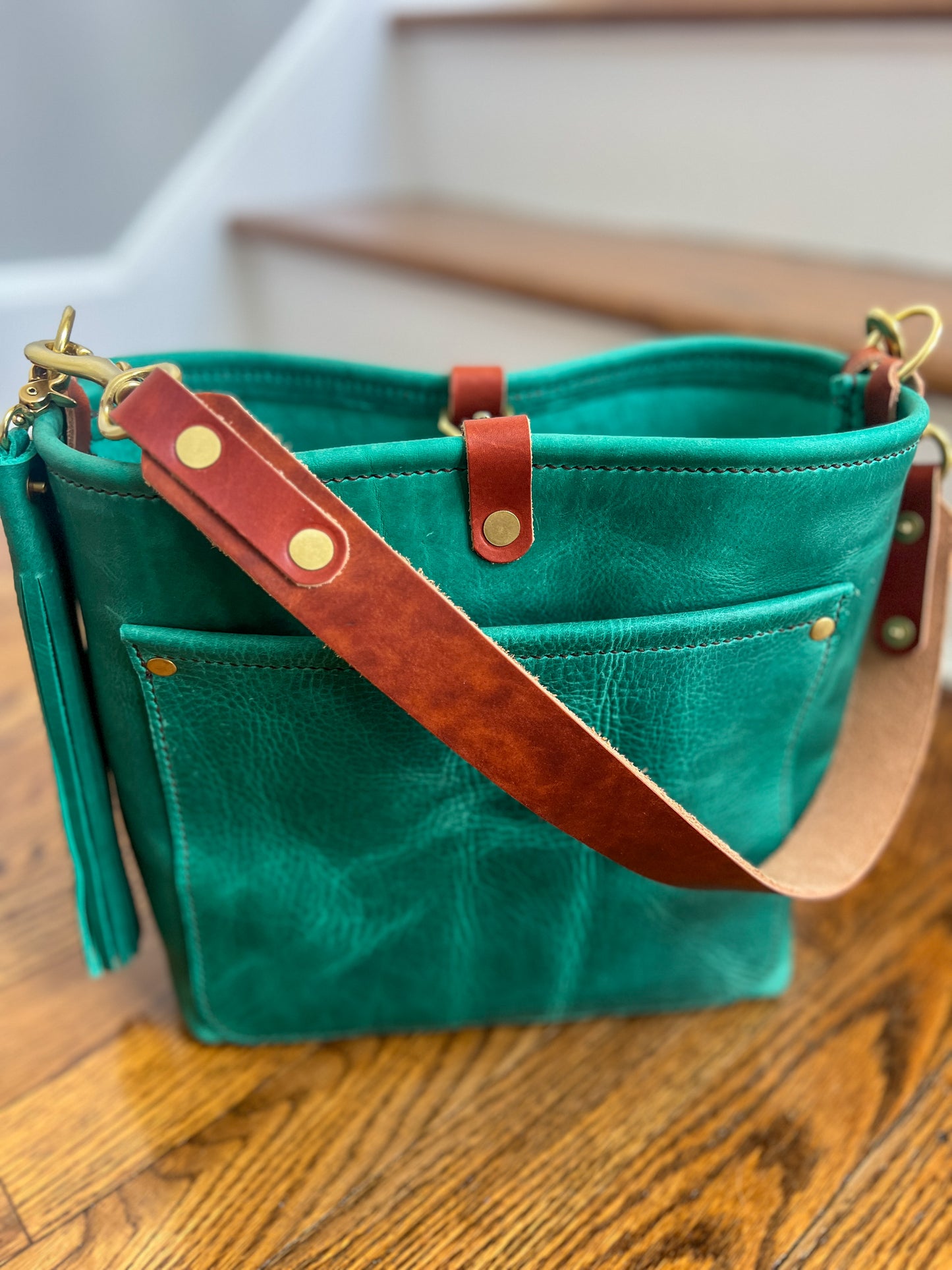 Bennett “shorty” Bucket in Teal Oil Tanned Leather