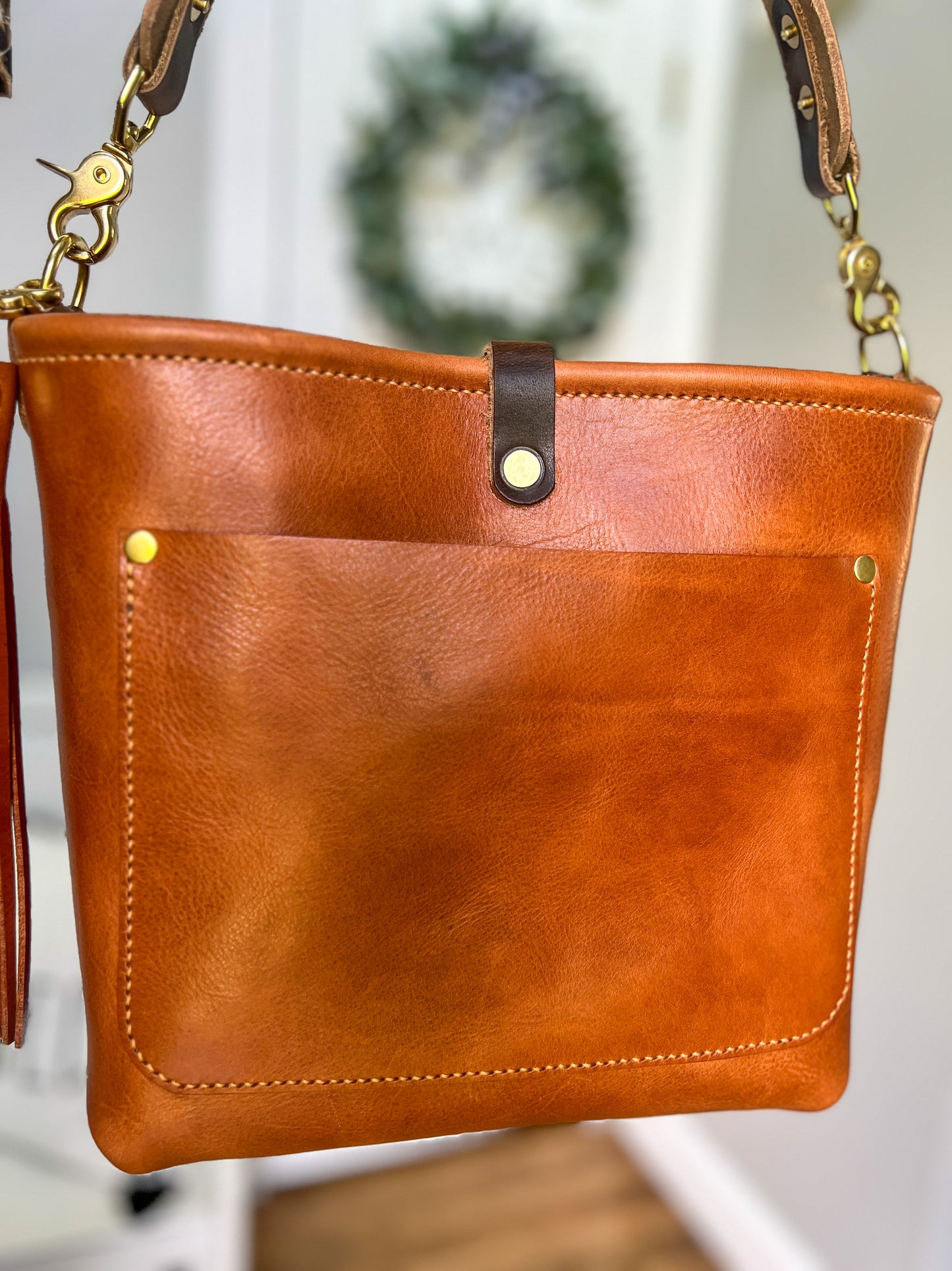 Bennett “shorty” Bucket in Toffee Veg Tan Leather