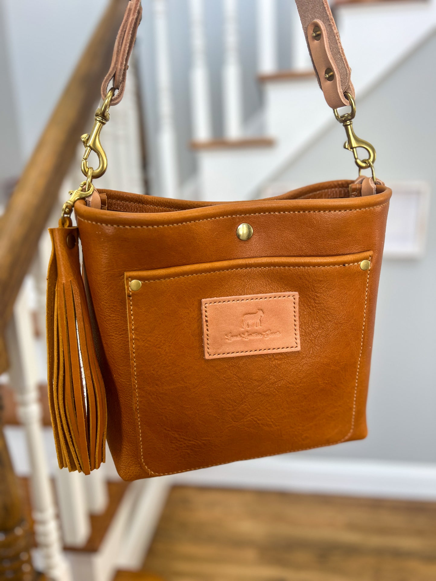 Bennett “shorty” Bucket in Golden Honey Bulldog Leather