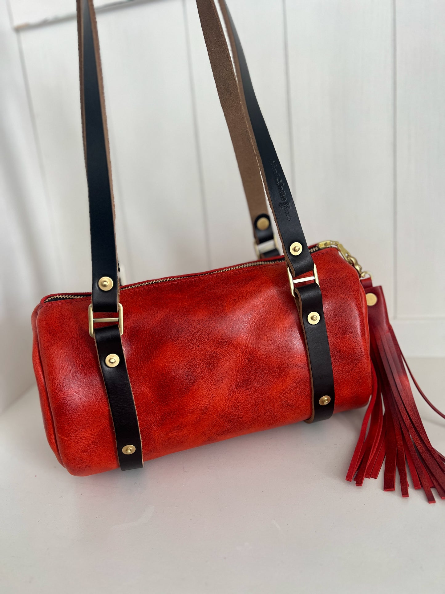 Bren Barrel in Chili Pepper Full Grain Leather
