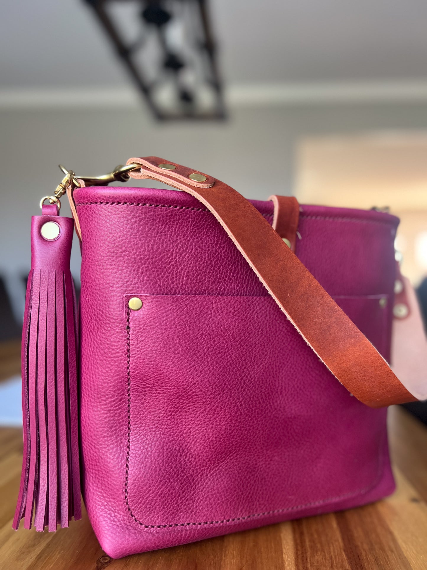 Bennett “shorty” Bucket in Lilac Vachetta