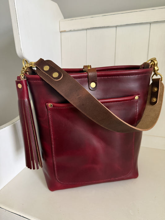 Bennett Bucket in Burgundy Chromexcel Horween